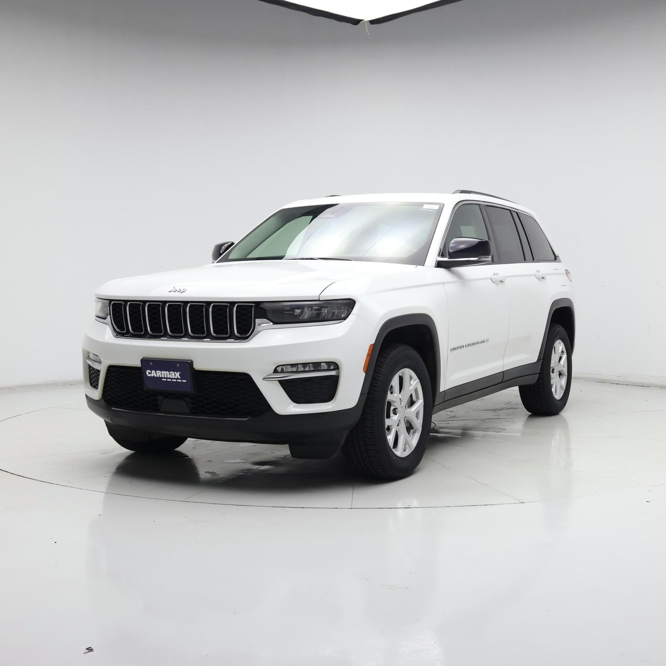 Thumbnail: 2023 Jeep Grand Cherokee - 4