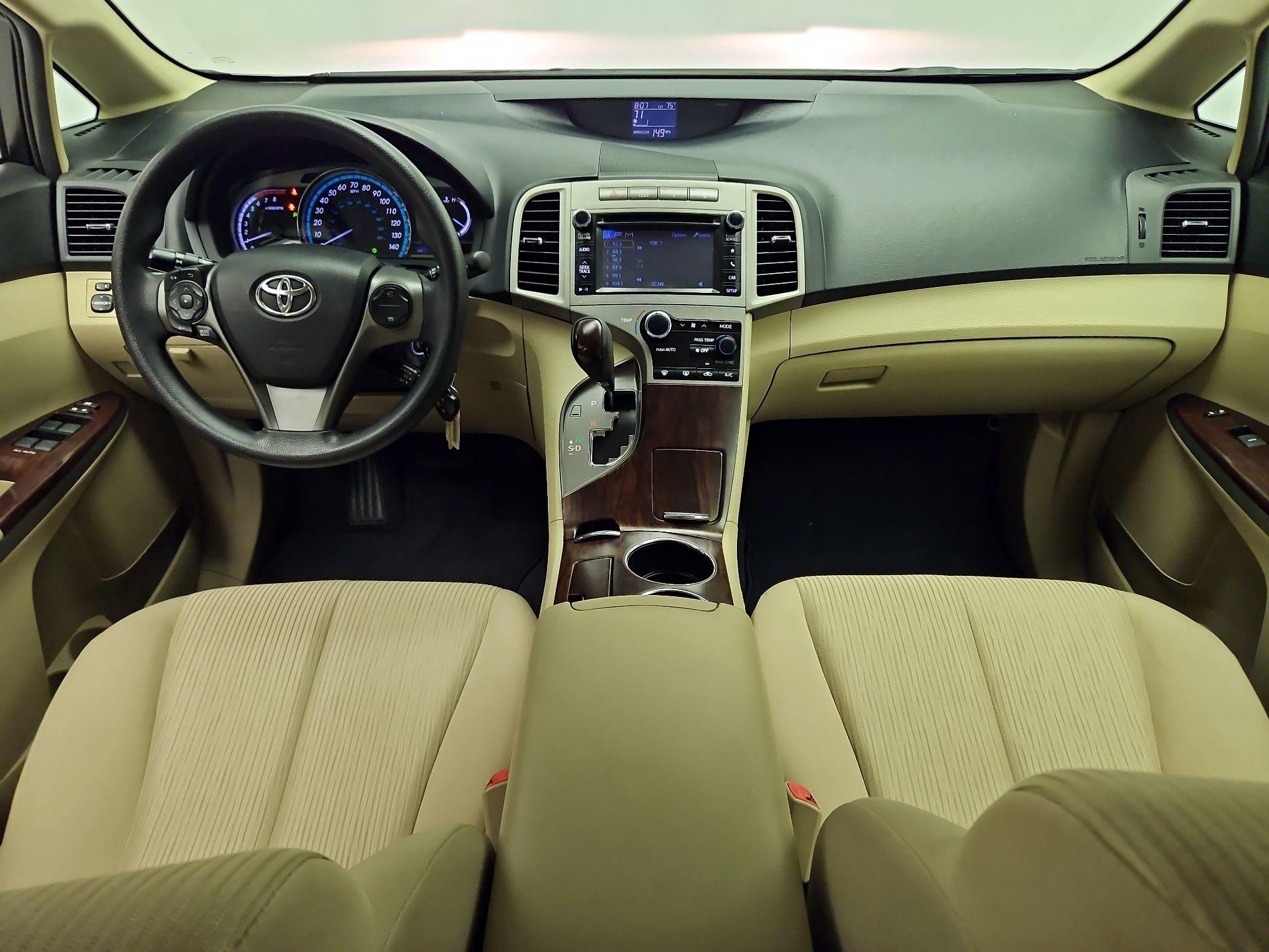 Thumbnail: 2014 Toyota Venza - 9