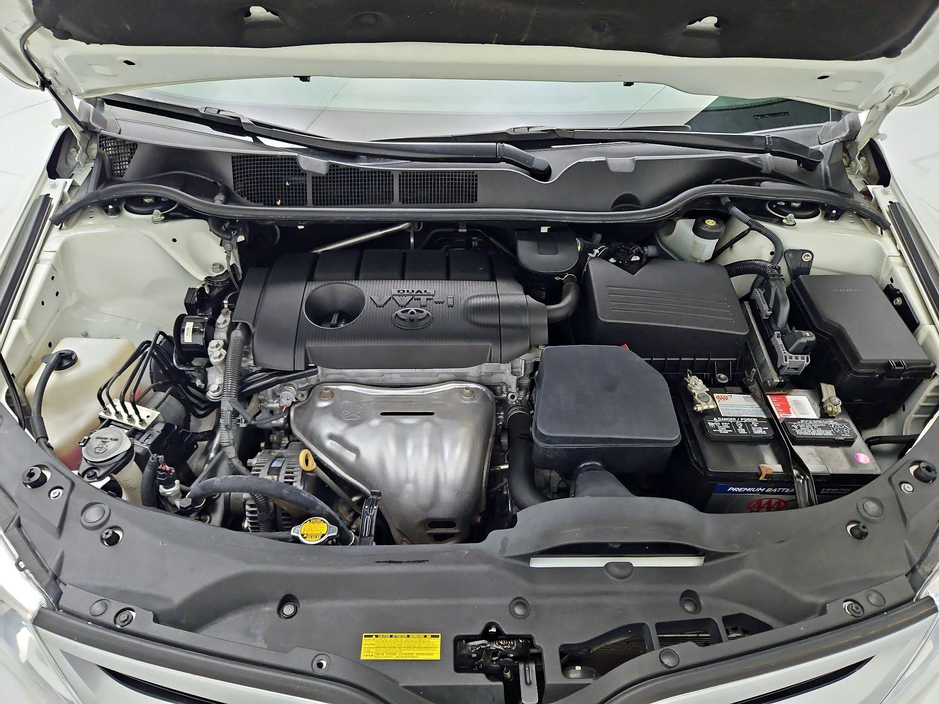 Thumbnail: 2014 Toyota Venza - 18