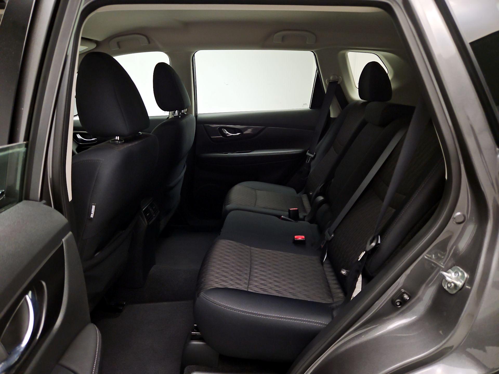 Thumbnail: 2018 Nissan Rogue - 19