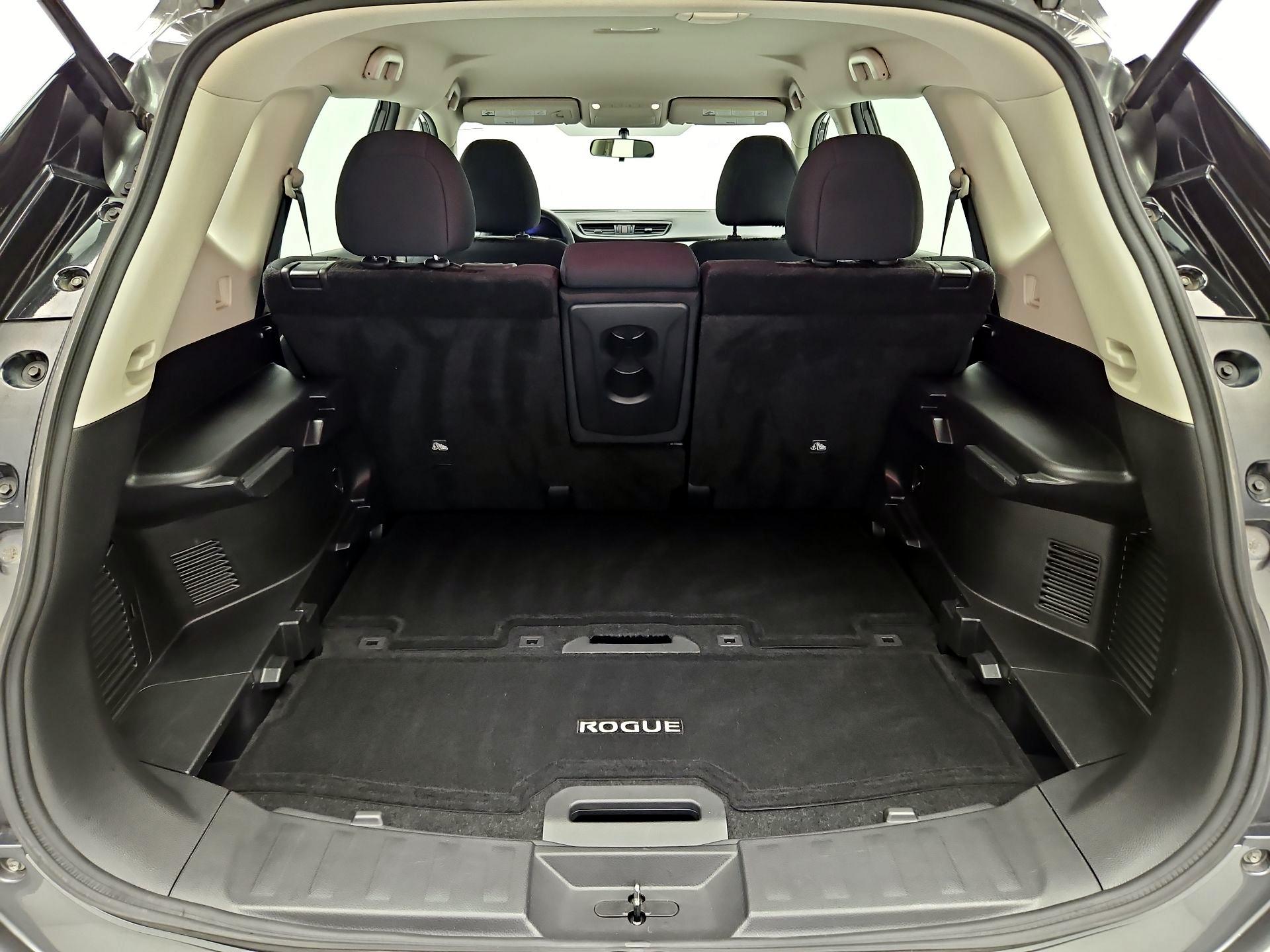 Thumbnail: 2018 Nissan Rogue - 20