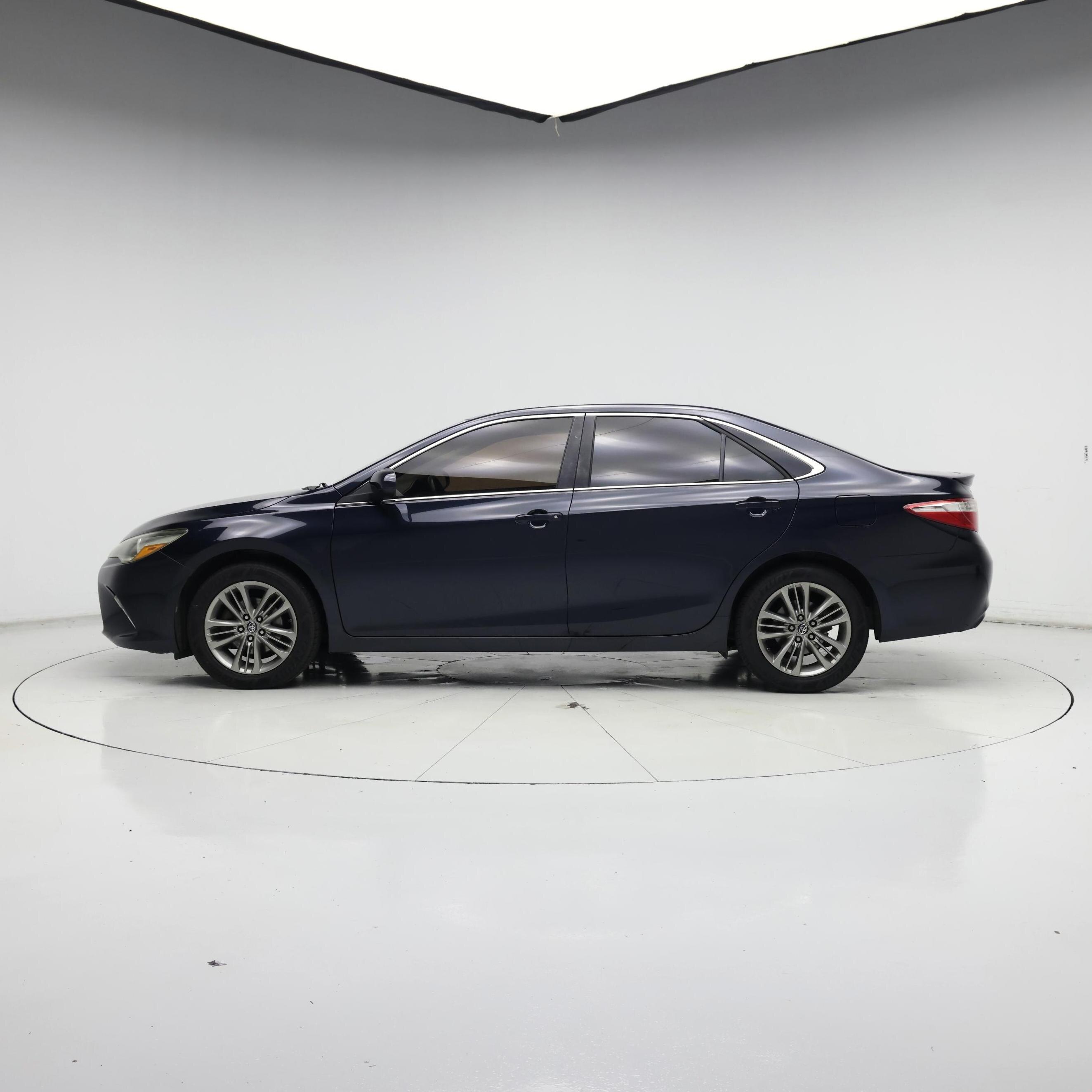 Thumbnail: 2017 Toyota Camry - 3