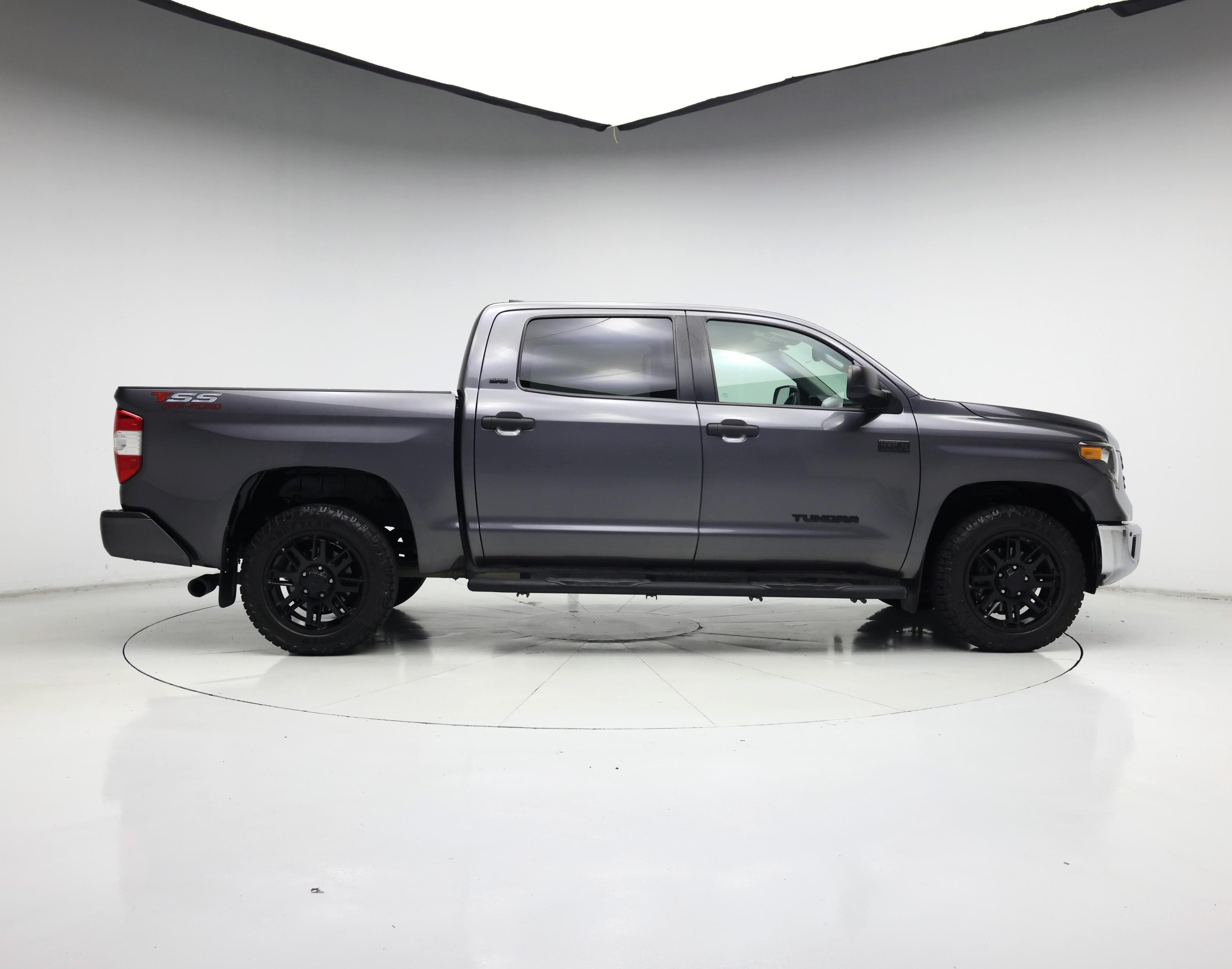 Thumbnail: 2021 Toyota Tundra - 7
