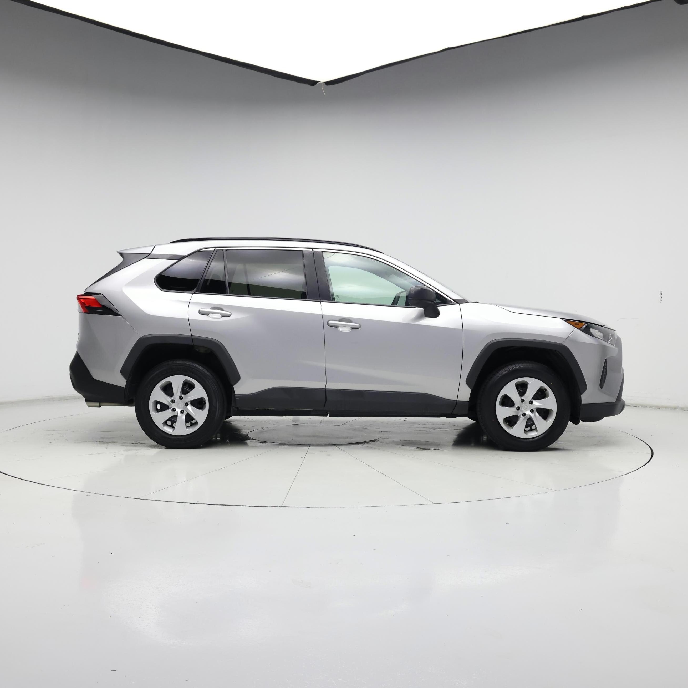 Thumbnail: 2020 Toyota RAV4 - 7