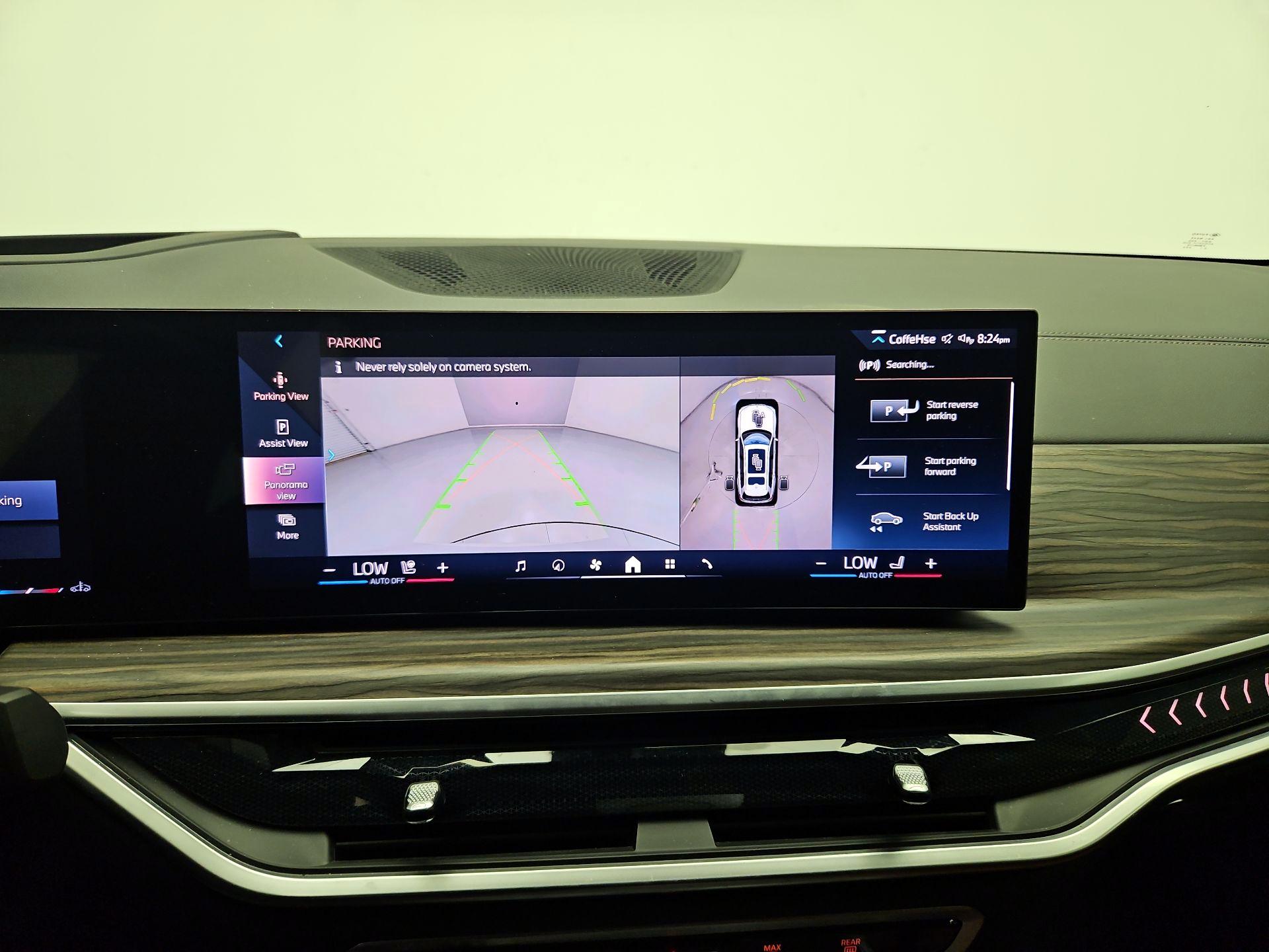 Thumbnail: 2024 BMW X7 - 13