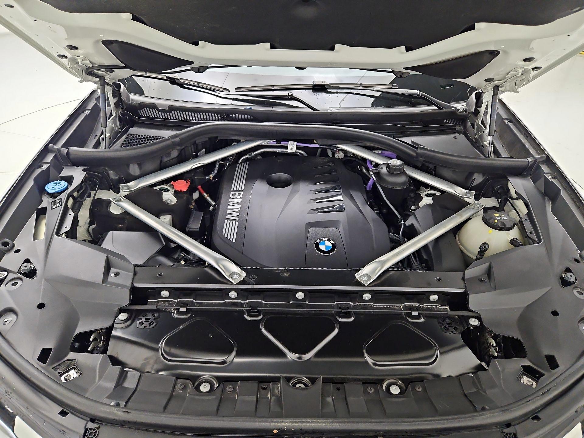 Thumbnail: 2024 BMW X7 - 19