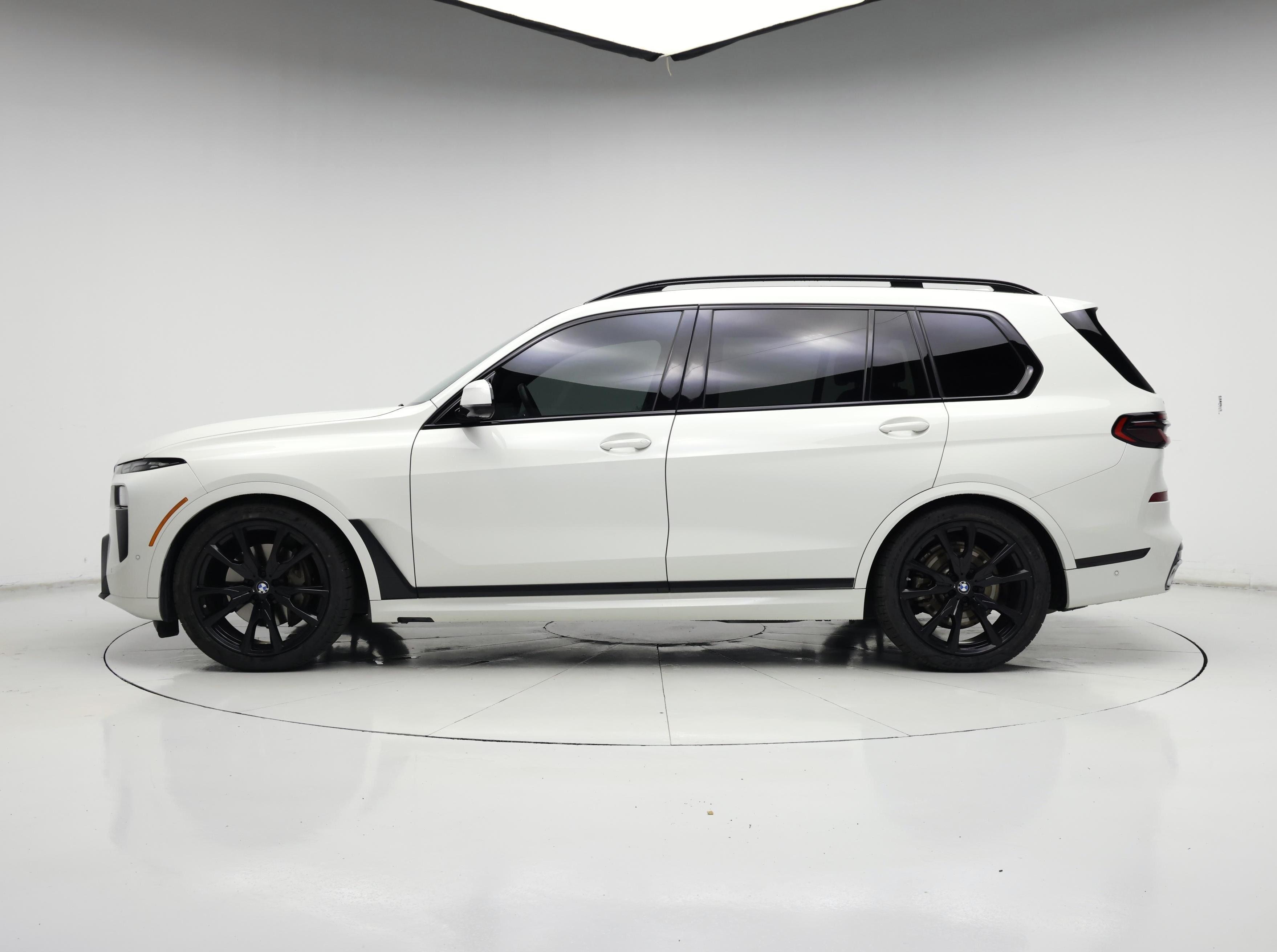 Thumbnail: 2024 BMW X7 - 3