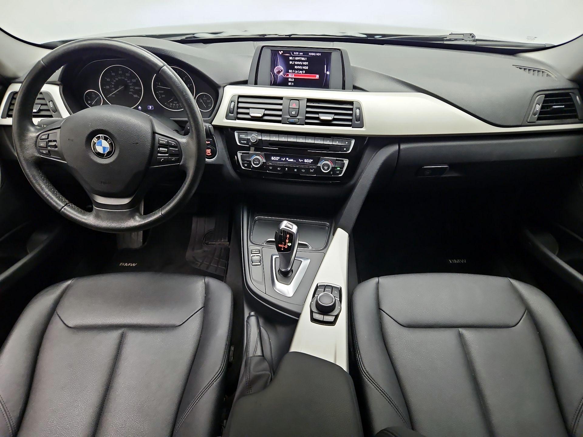 Thumbnail: 2017 BMW 3 Series - 9