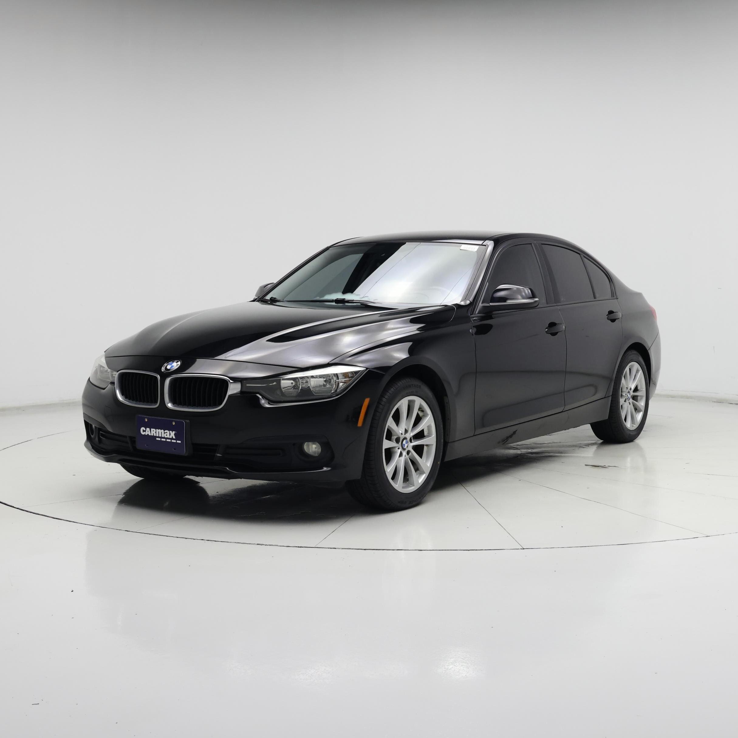 Thumbnail: 2017 BMW 3 Series - 4