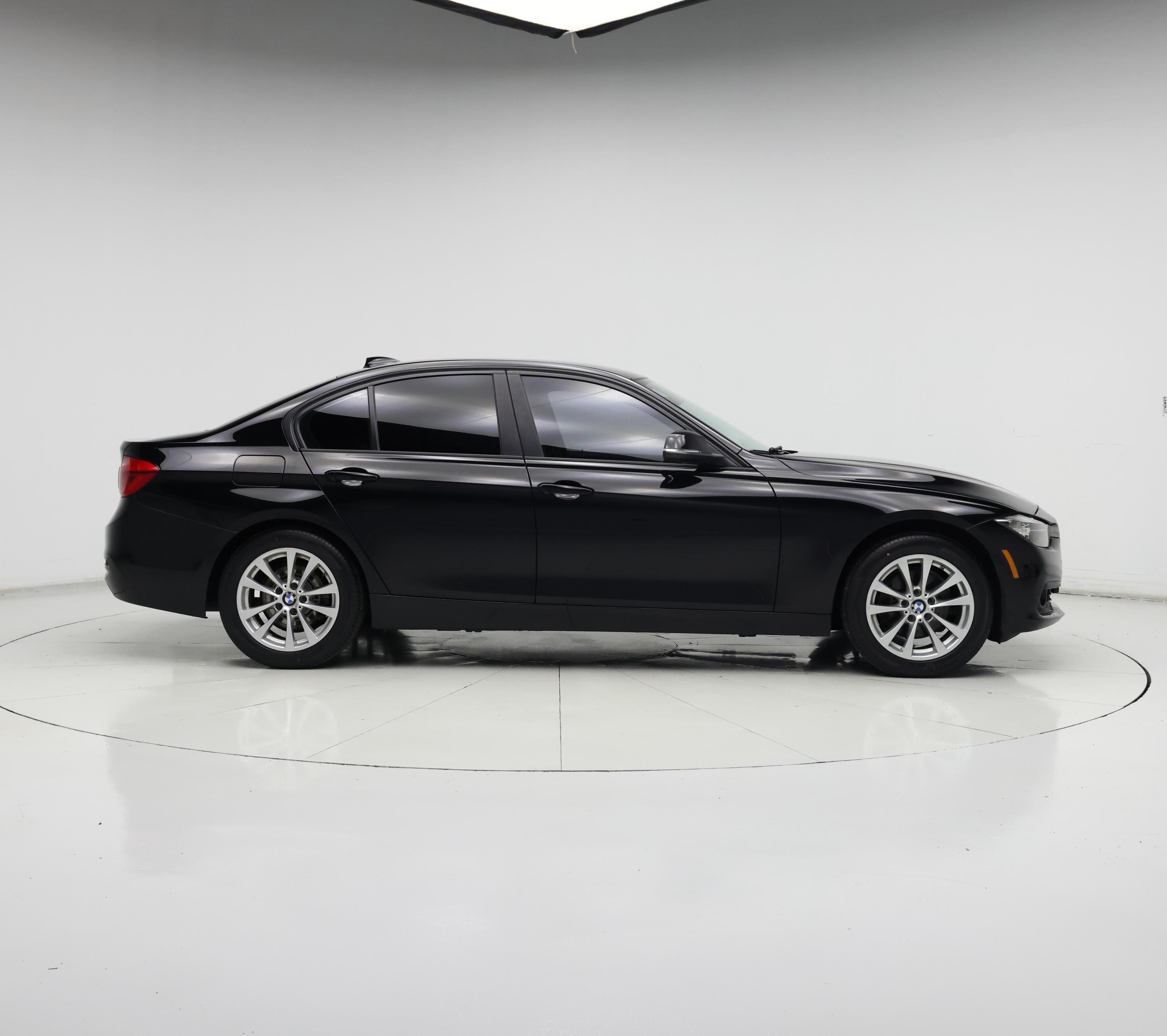 Thumbnail: 2017 BMW 3 Series - 7
