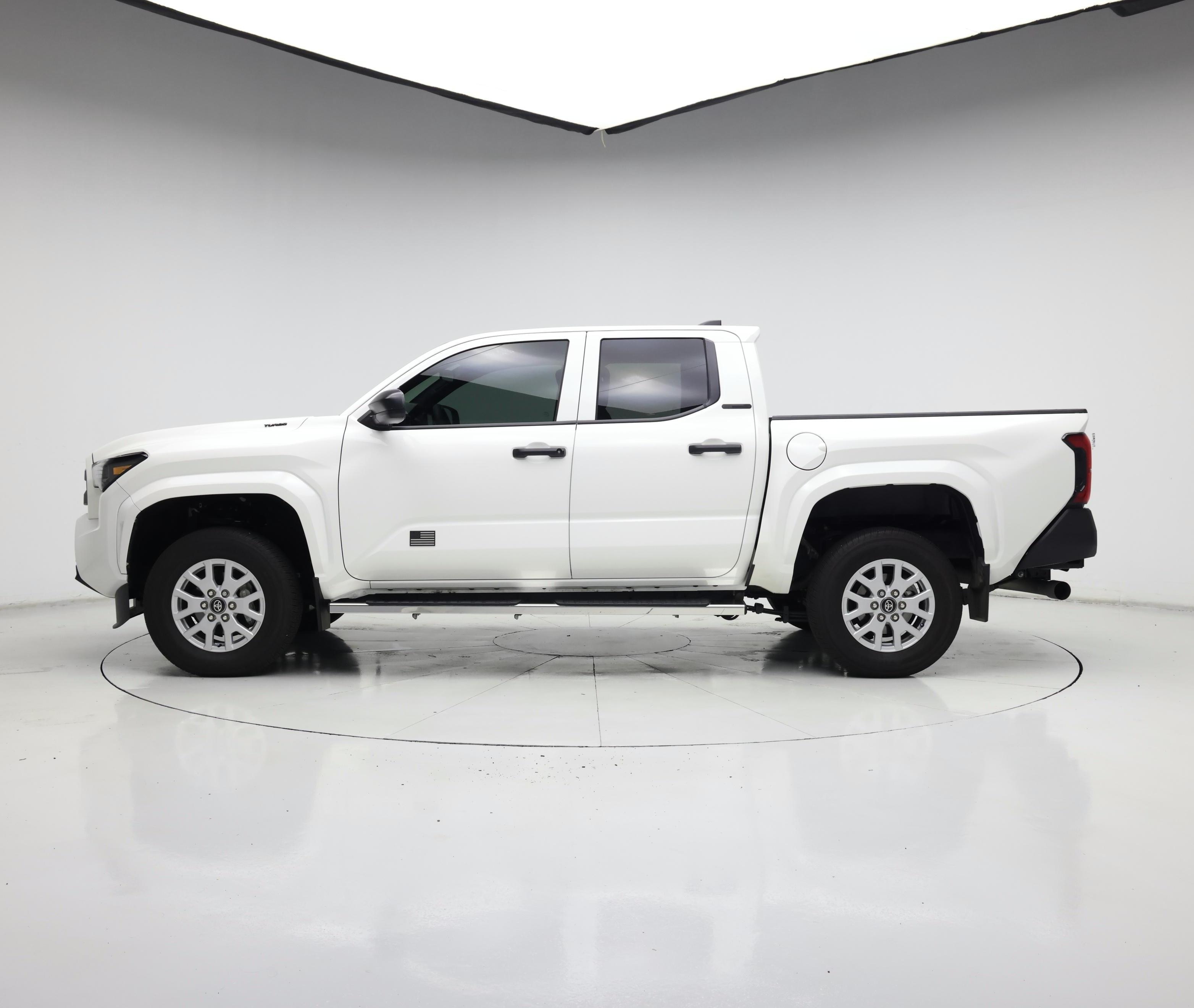 Thumbnail: 2024 Toyota Tacoma - 3