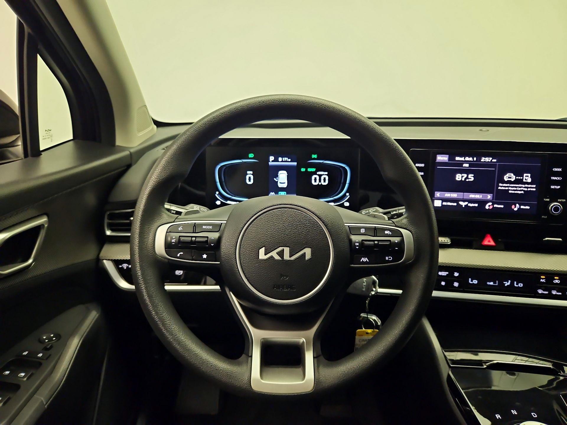Thumbnail: 2023 Kia Sportage - 10