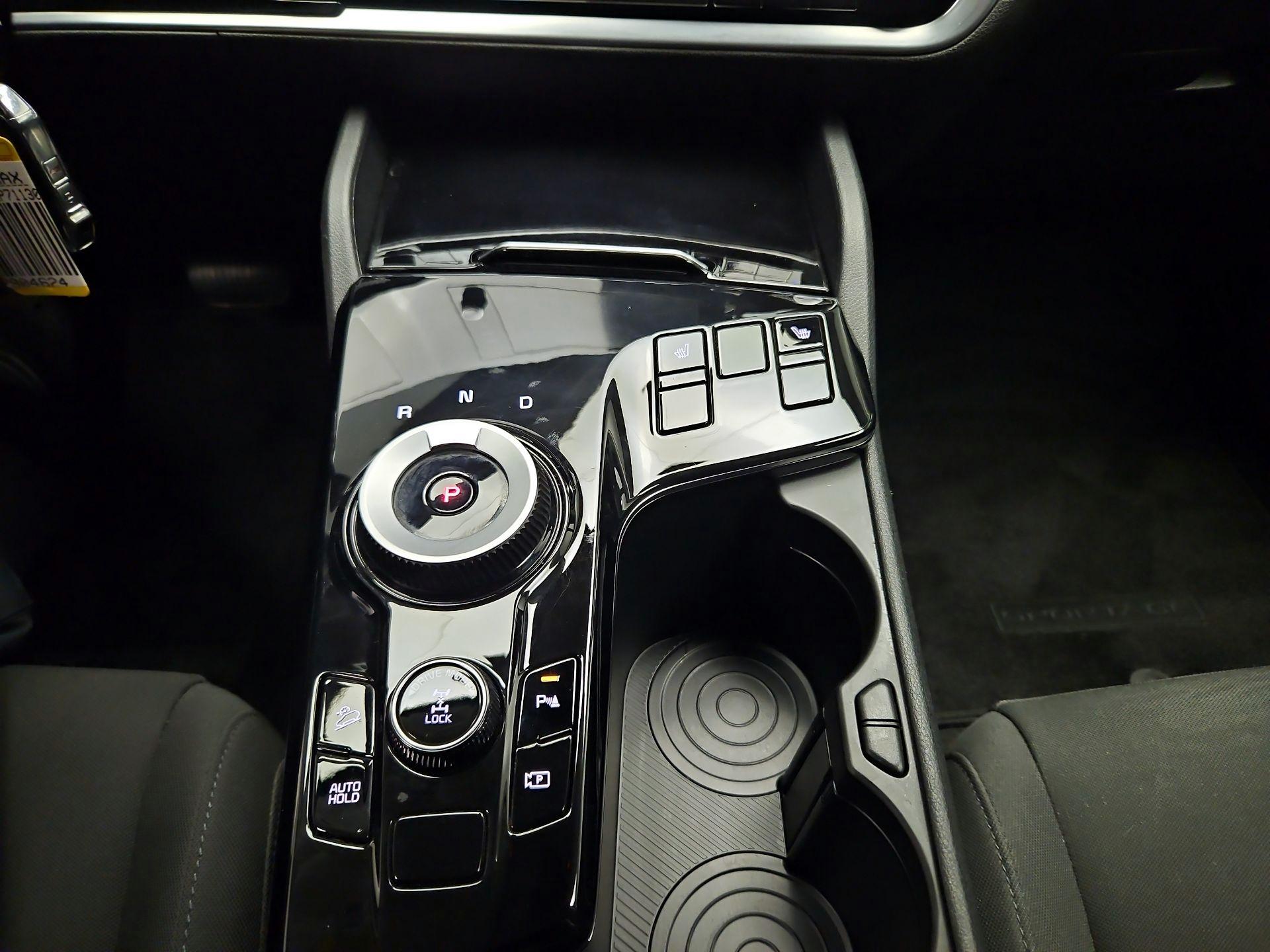 Thumbnail: 2023 Kia Sportage - 16