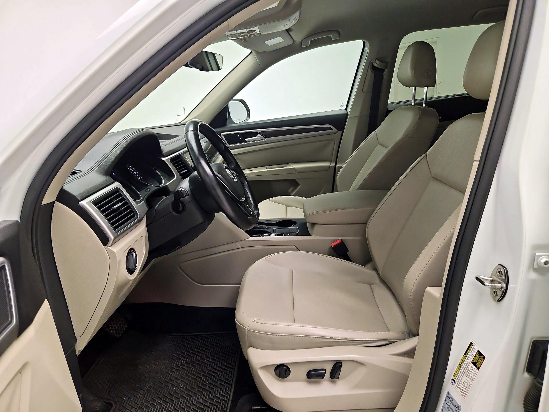 Thumbnail: 2018 Volkswagen Atlas - 11