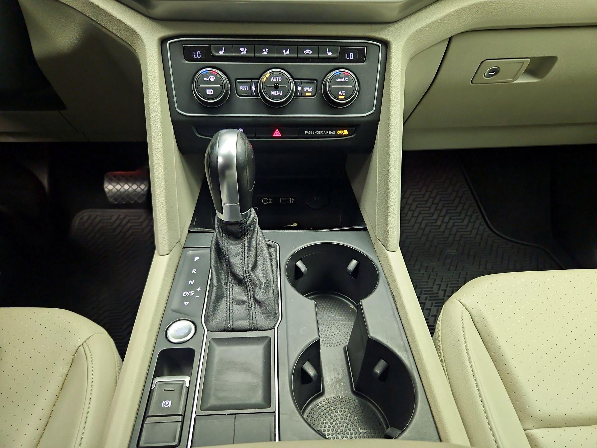 Thumbnail: 2018 Volkswagen Atlas - 16