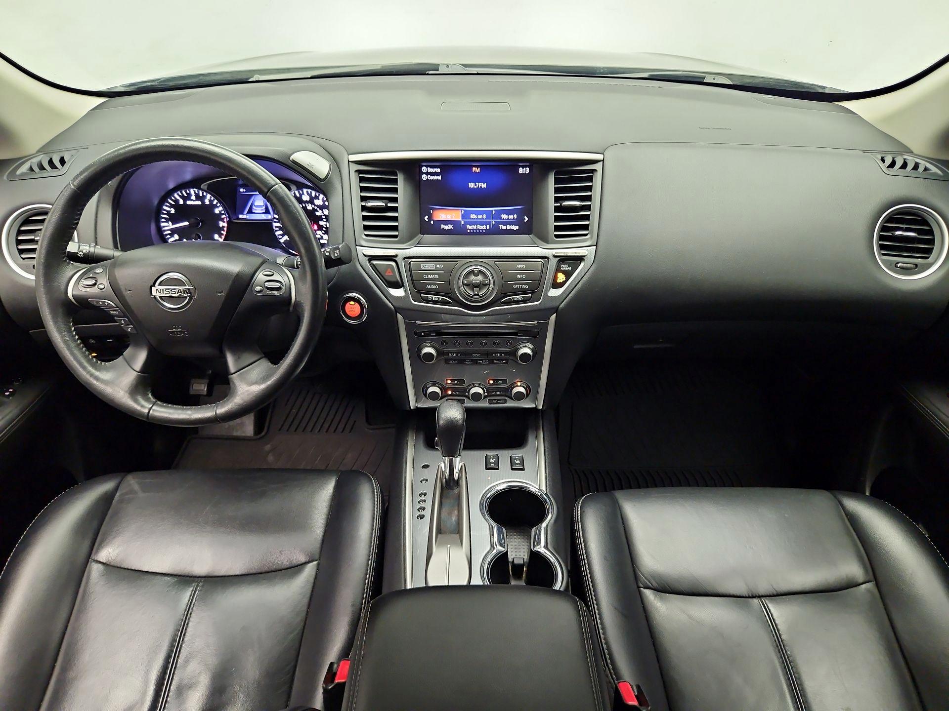 Thumbnail: 2017 Nissan Pathfinder - 9