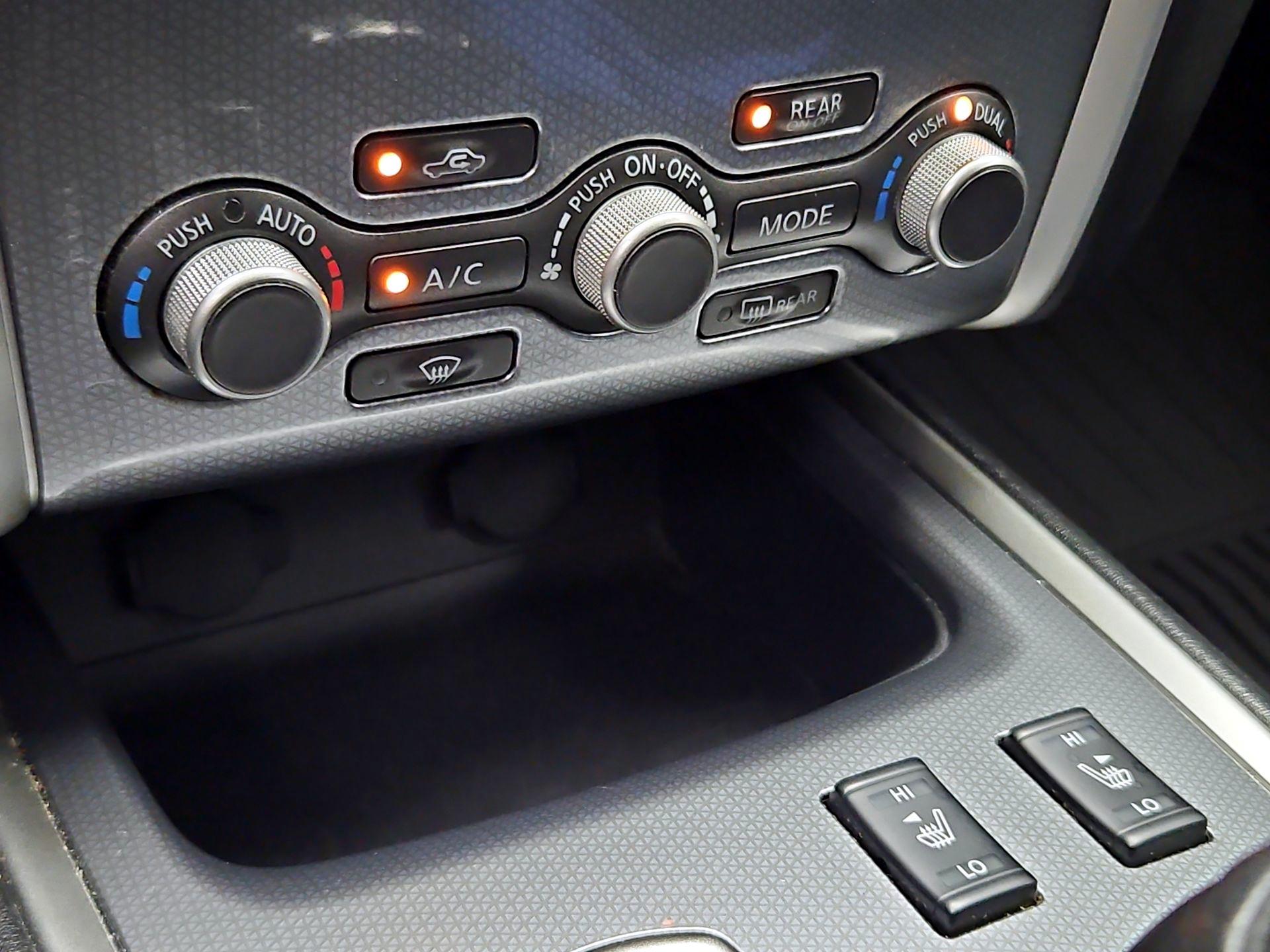 Thumbnail: 2017 Nissan Pathfinder - 16