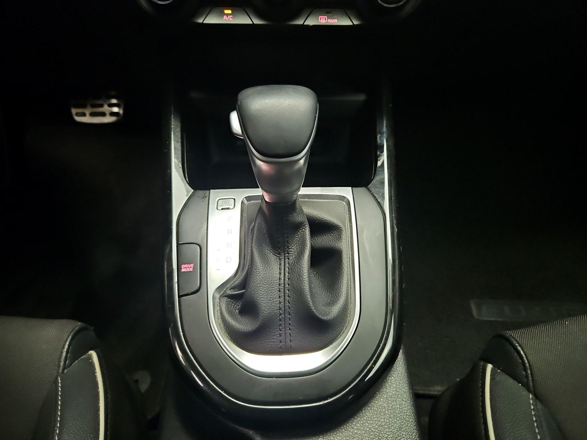 Thumbnail: 2021 Kia Forte - 16