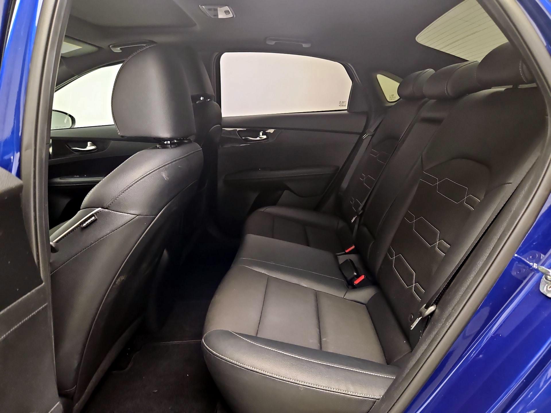 Thumbnail: 2021 Kia Forte - 17