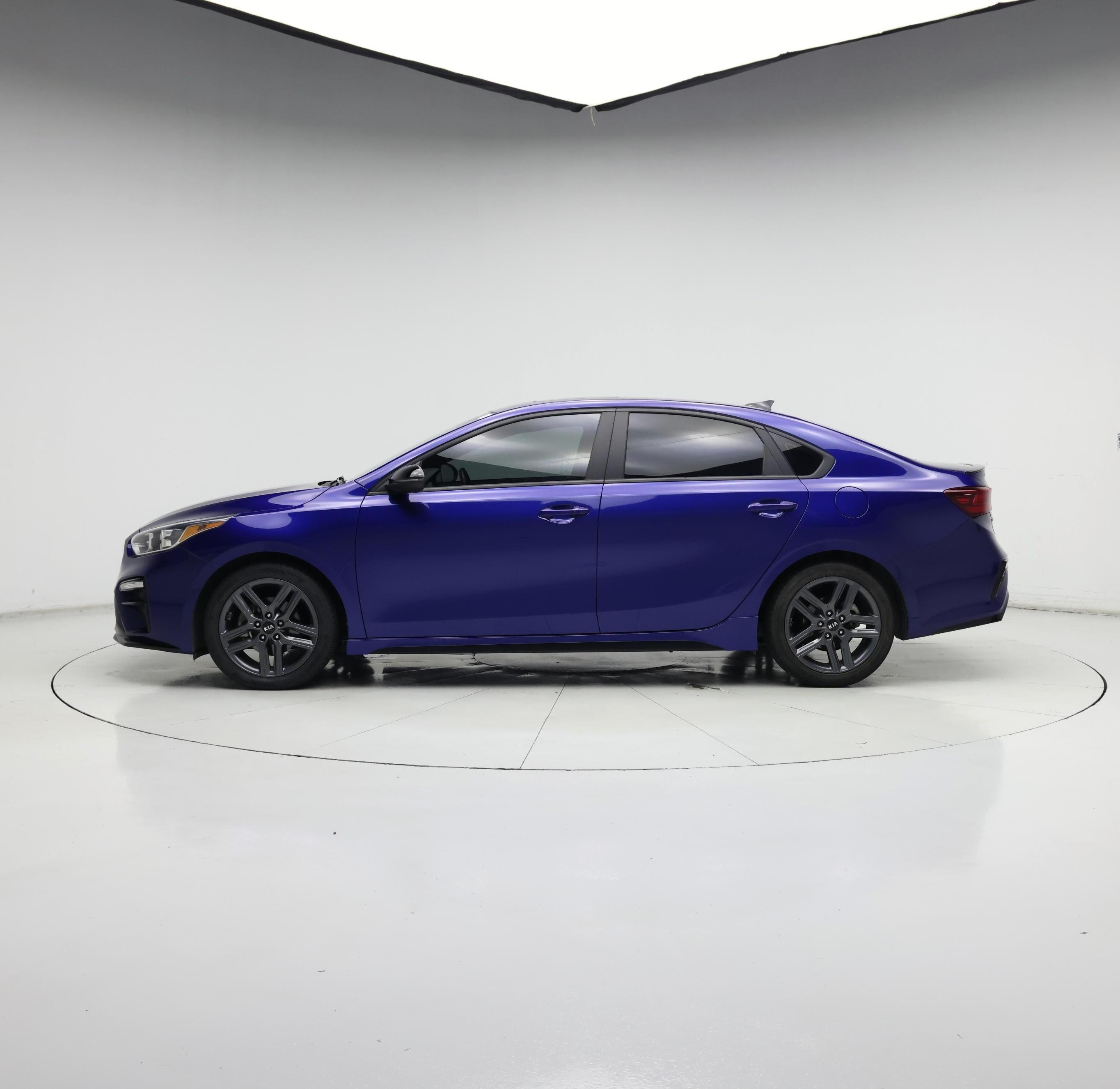 Thumbnail: 2021 Kia Forte - 3