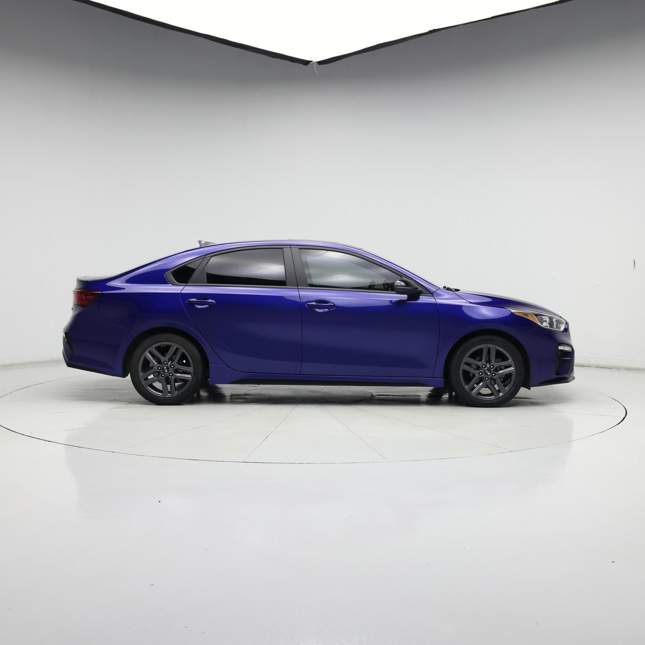 Thumbnail: 2021 Kia Forte - 7