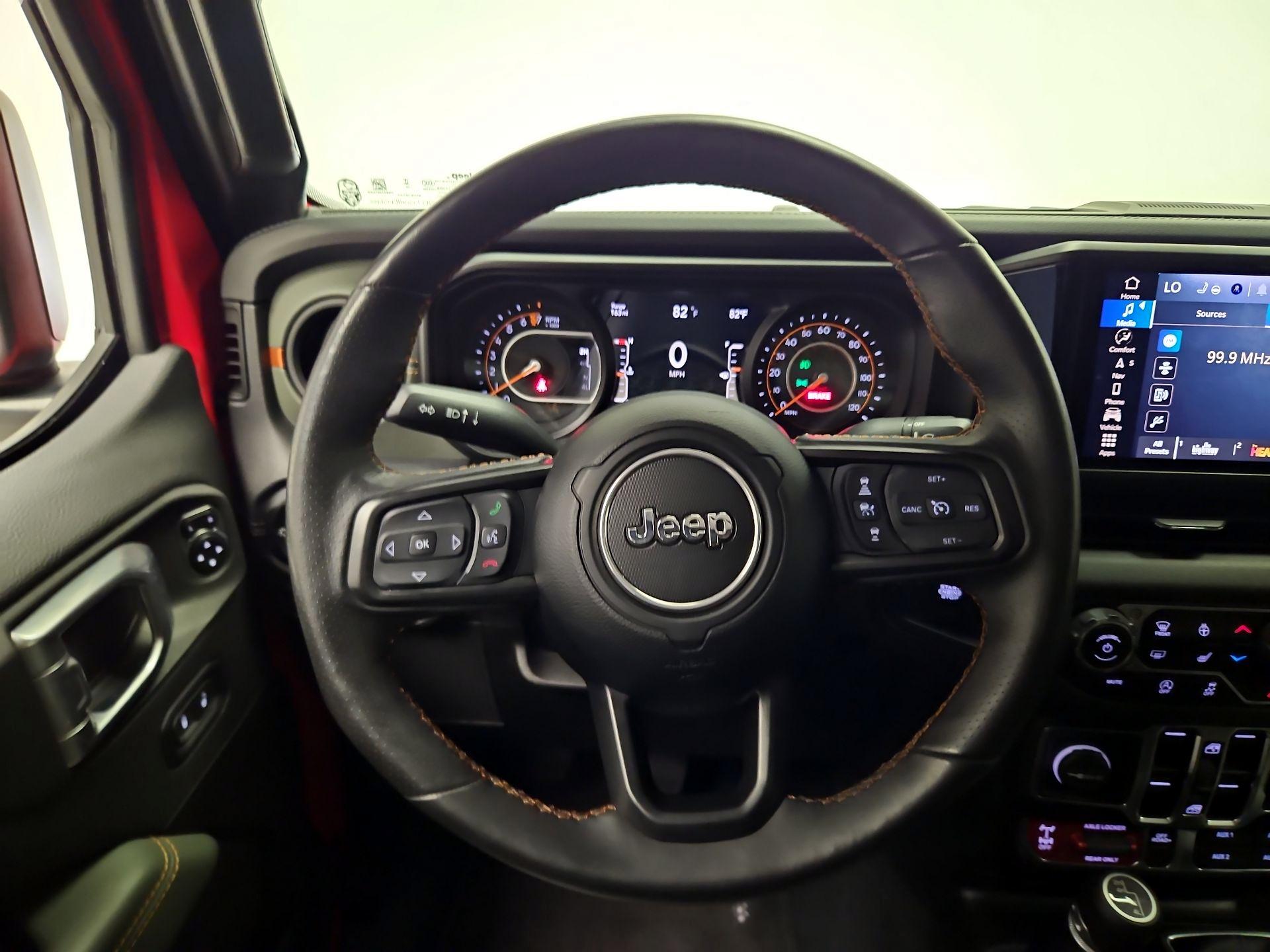 Thumbnail: 2024 Jeep Gladiator - 10