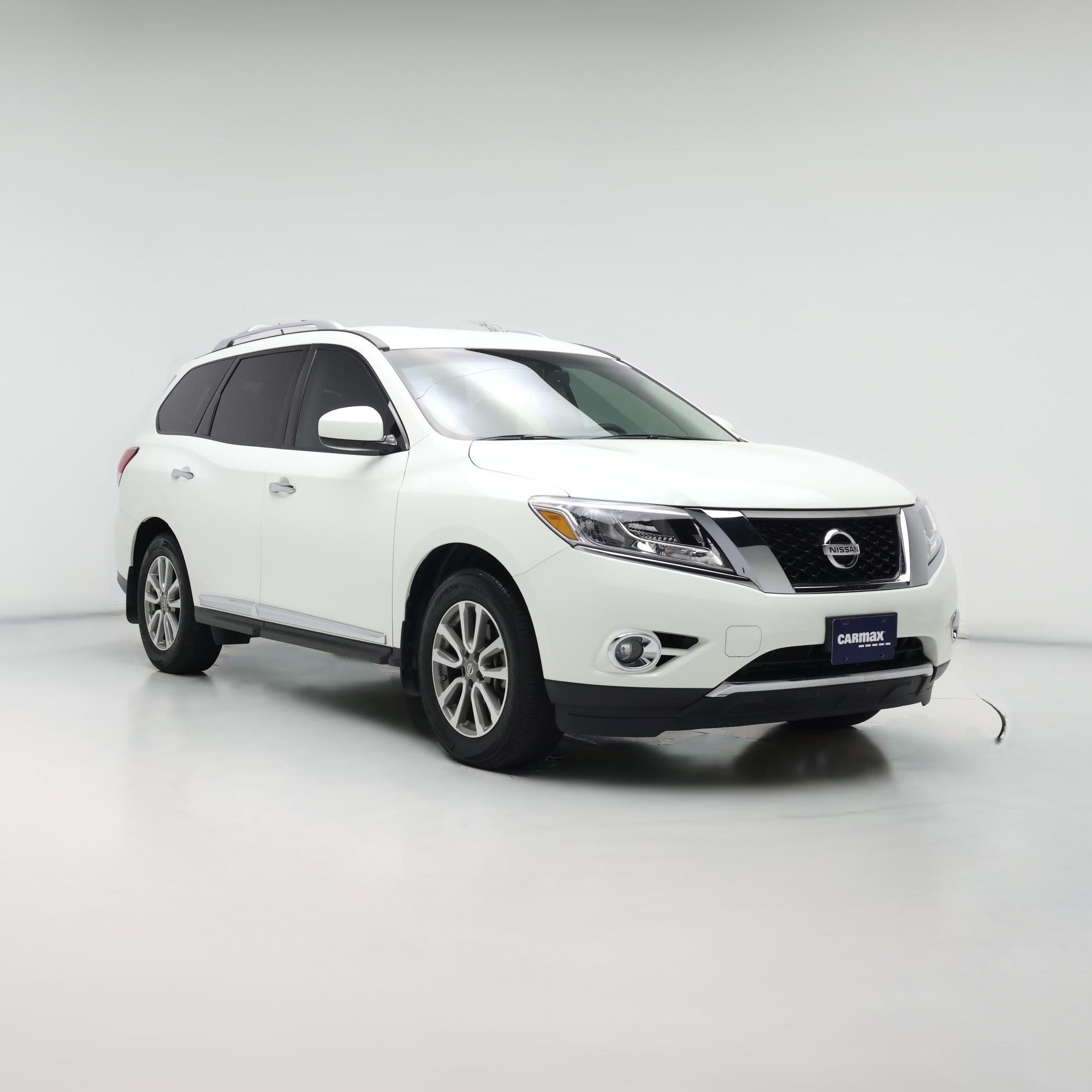 Thumbnail: 2015 Nissan Pathfinder - 1