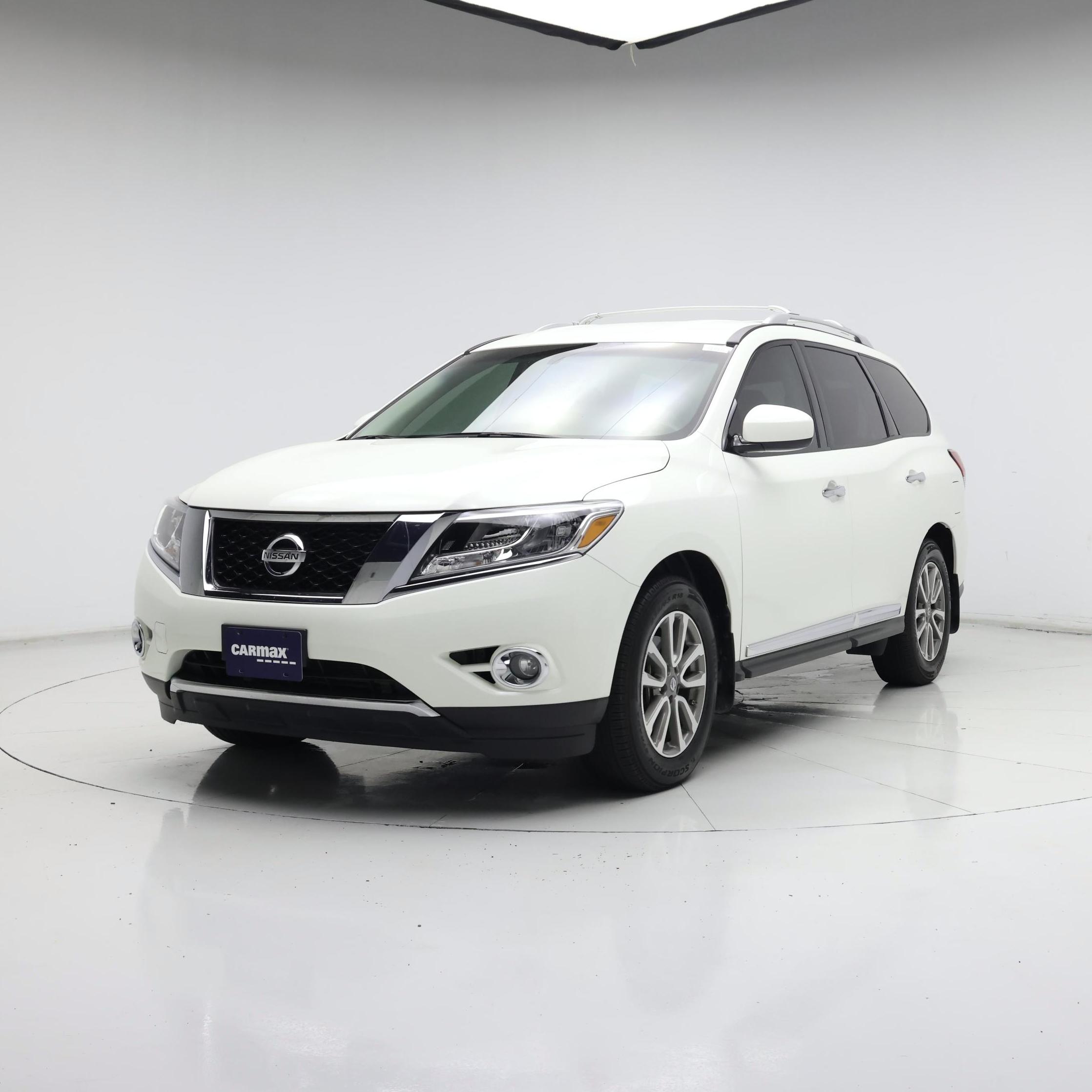 Thumbnail: 2015 Nissan Pathfinder - 4