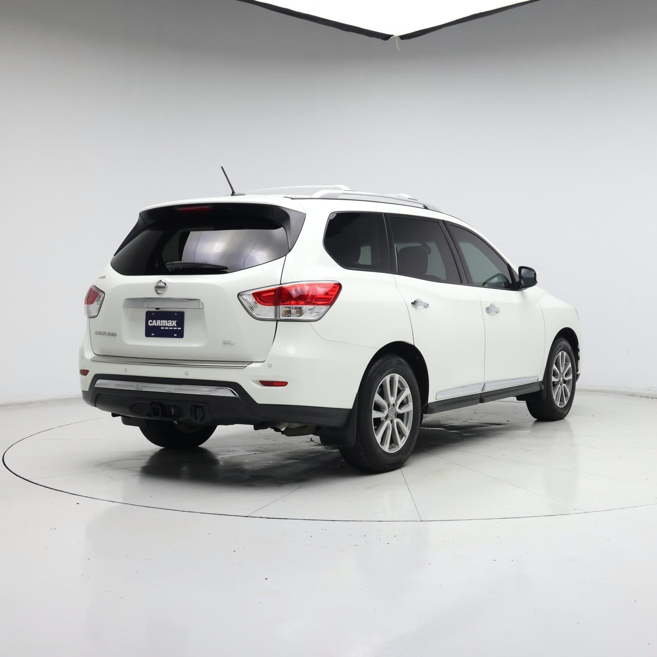 Thumbnail: 2015 Nissan Pathfinder - 8