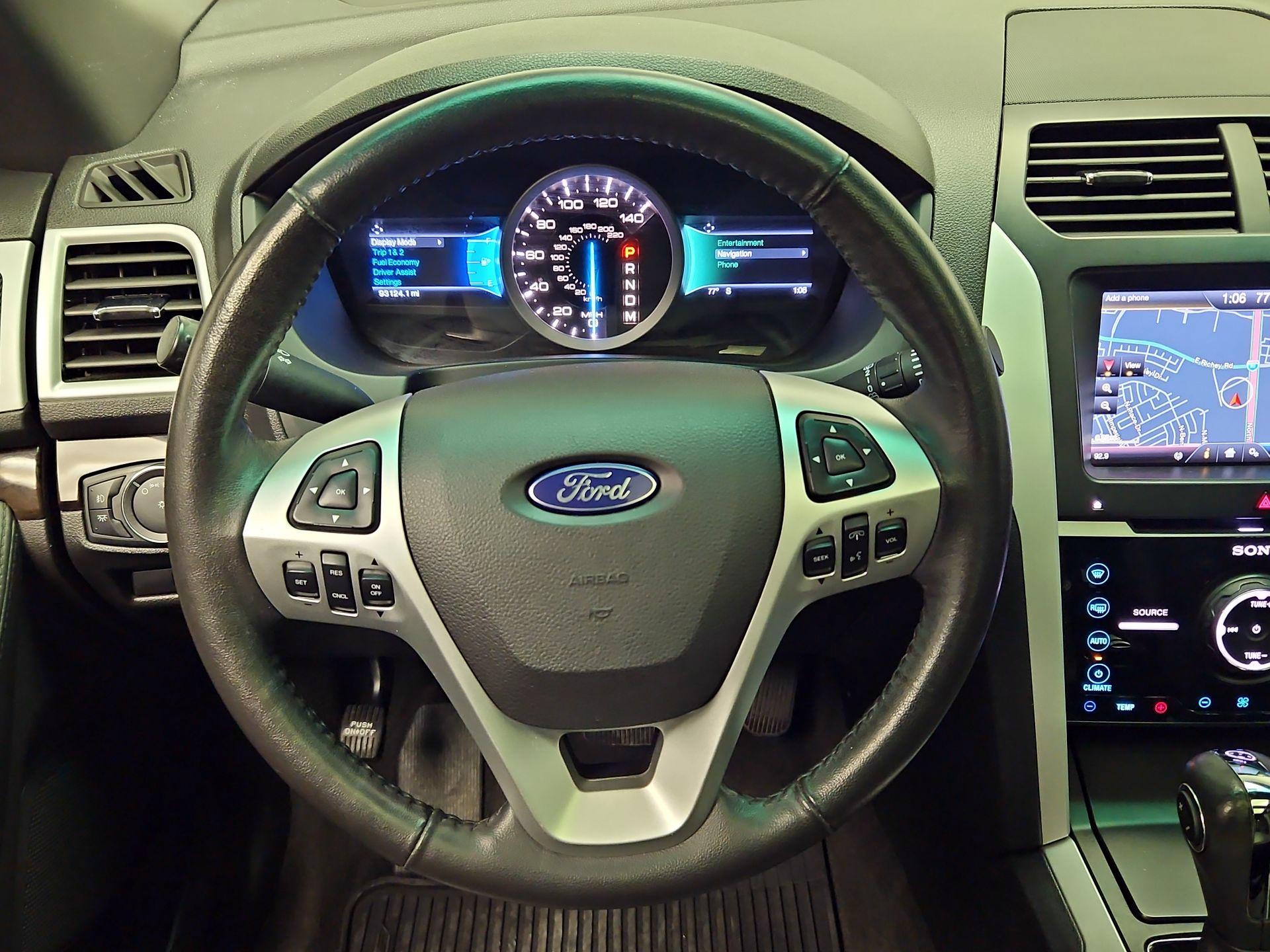 Thumbnail: 2014 Ford Explorer - 10
