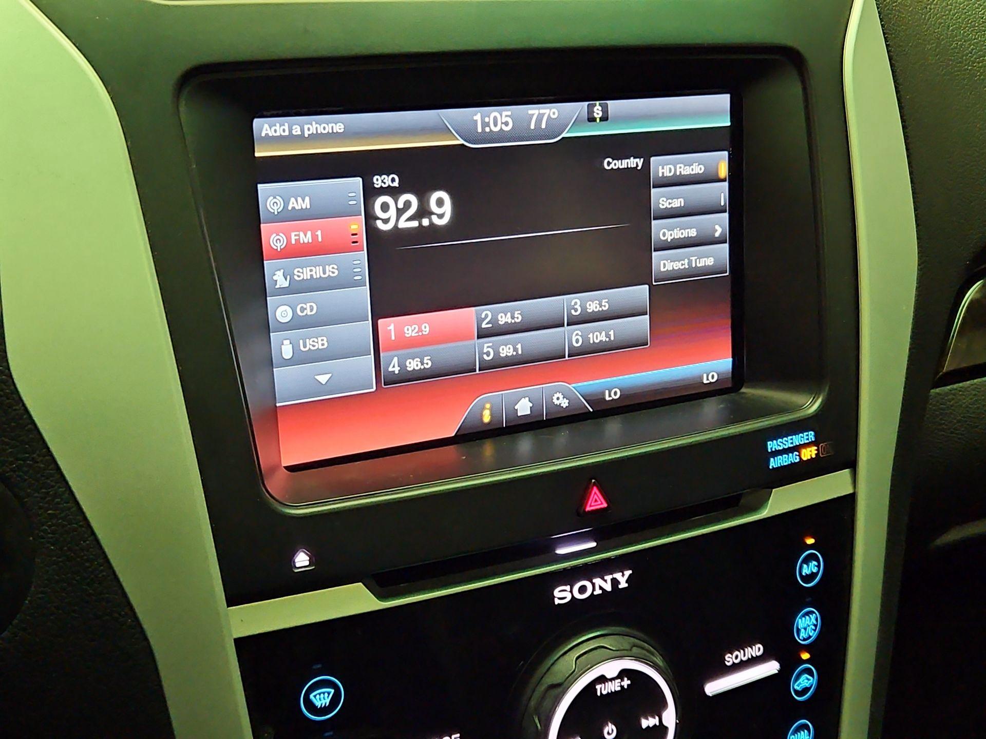 Thumbnail: 2014 Ford Explorer - 16
