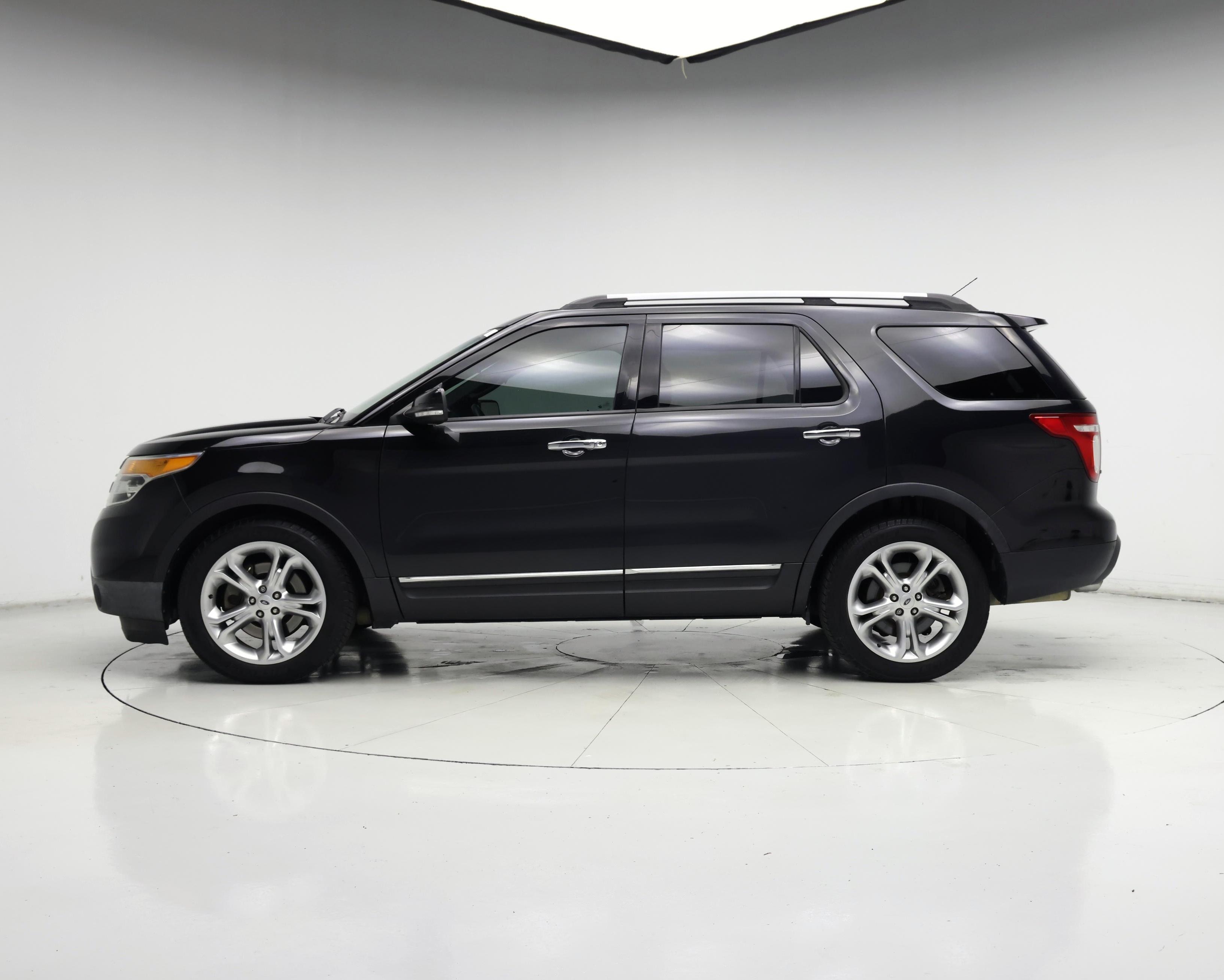 Thumbnail: 2014 Ford Explorer - 3