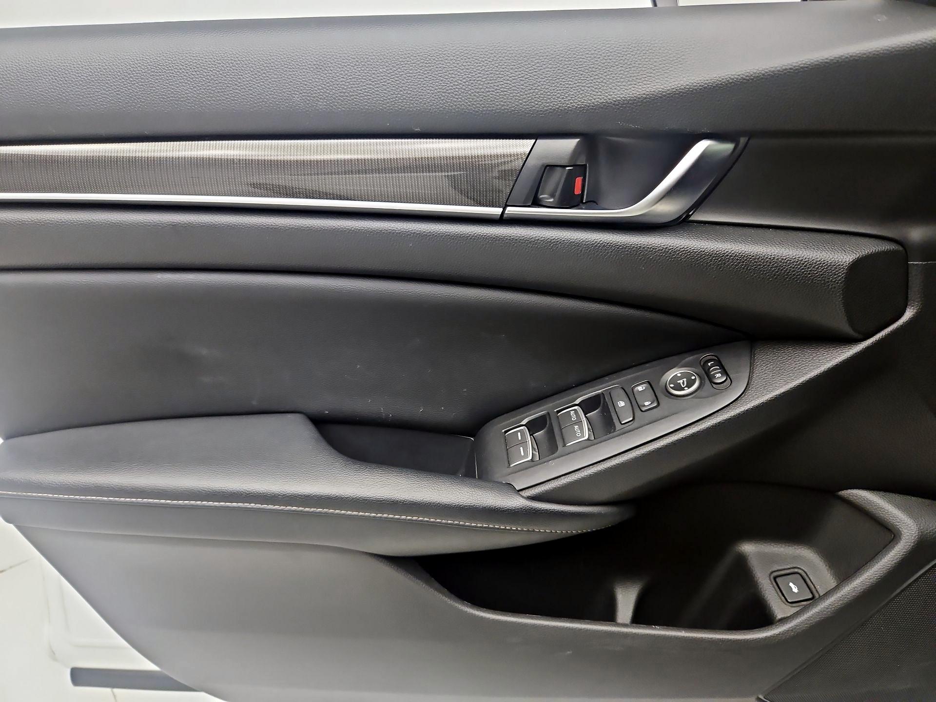 Thumbnail: 2018 Honda Accord - 12
