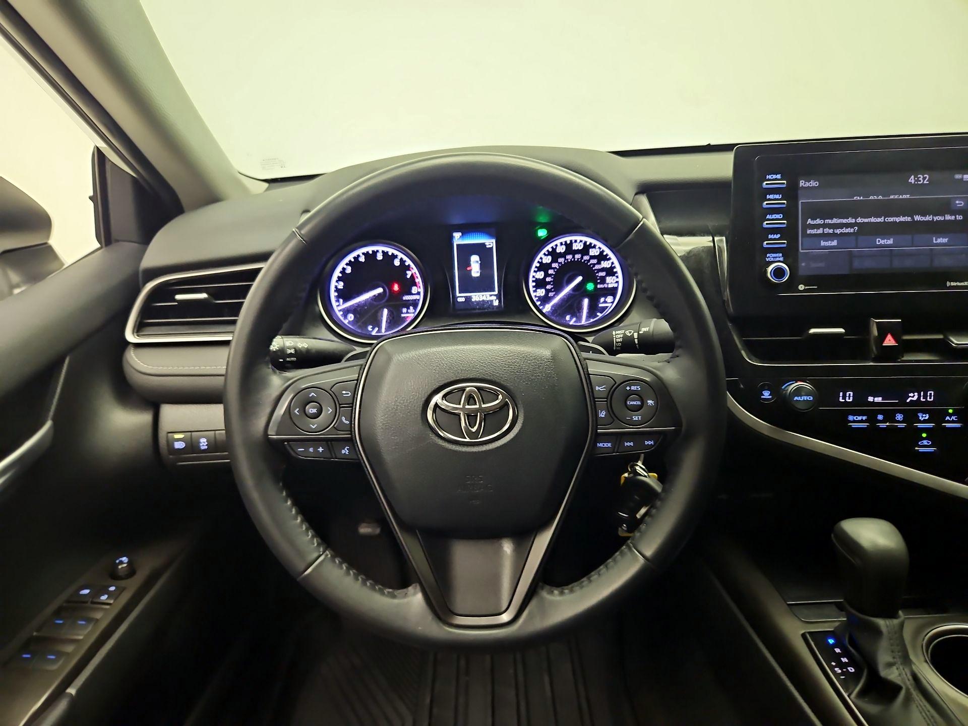 Thumbnail: 2023 Toyota Camry - 10