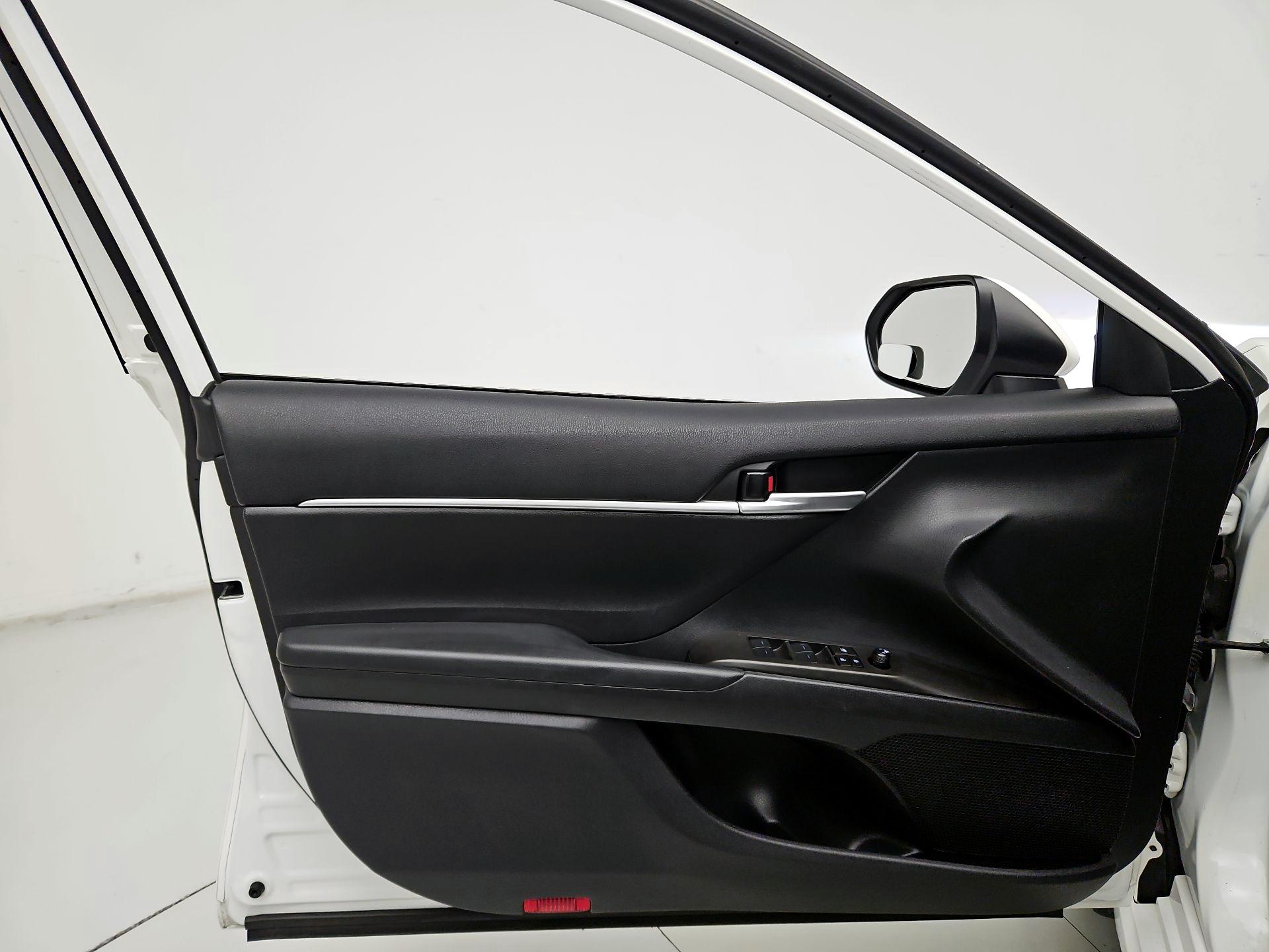 Thumbnail: 2023 Toyota Camry - 12