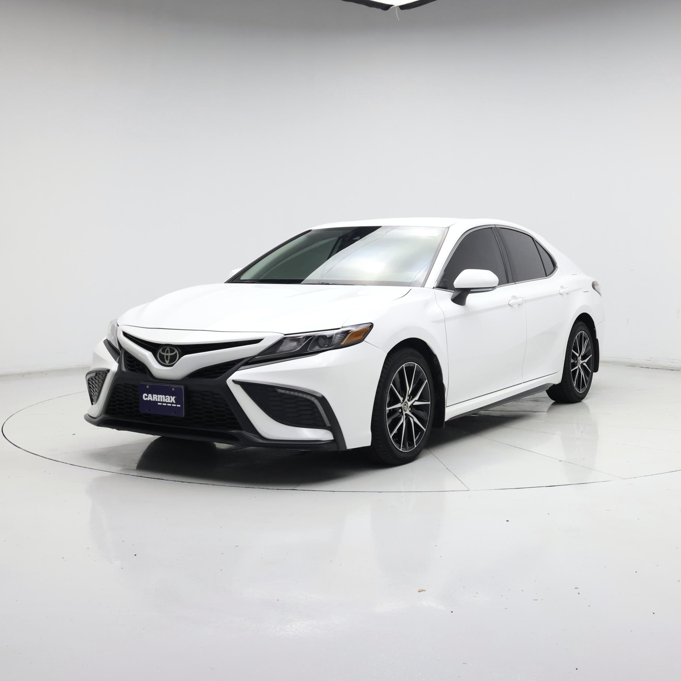 Thumbnail: 2023 Toyota Camry - 4