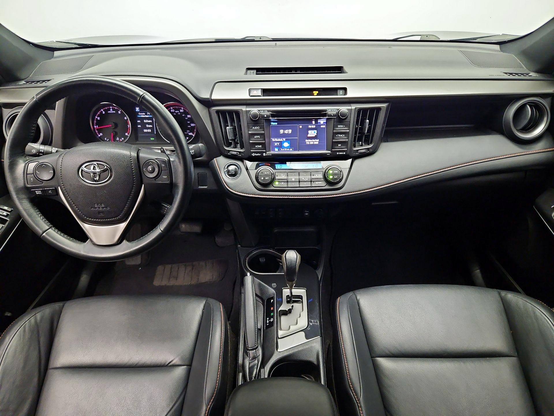 Thumbnail: 2016 Toyota RAV4 - 9