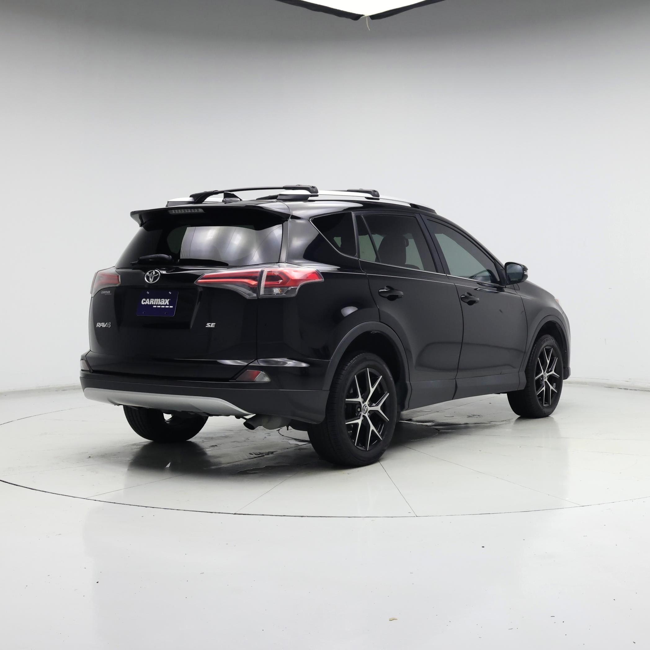 Thumbnail: 2016 Toyota RAV4 - 8