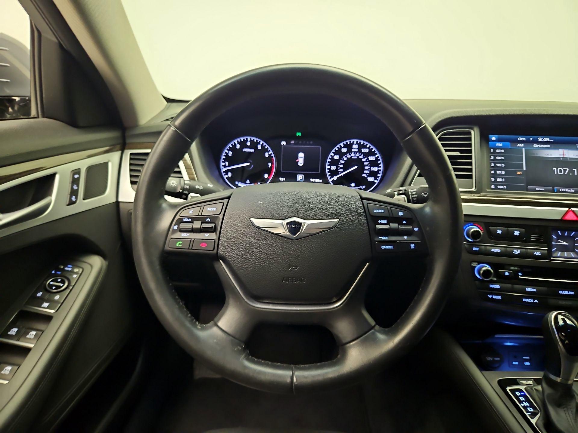Thumbnail: 2015 Hyundai Genesis - 10