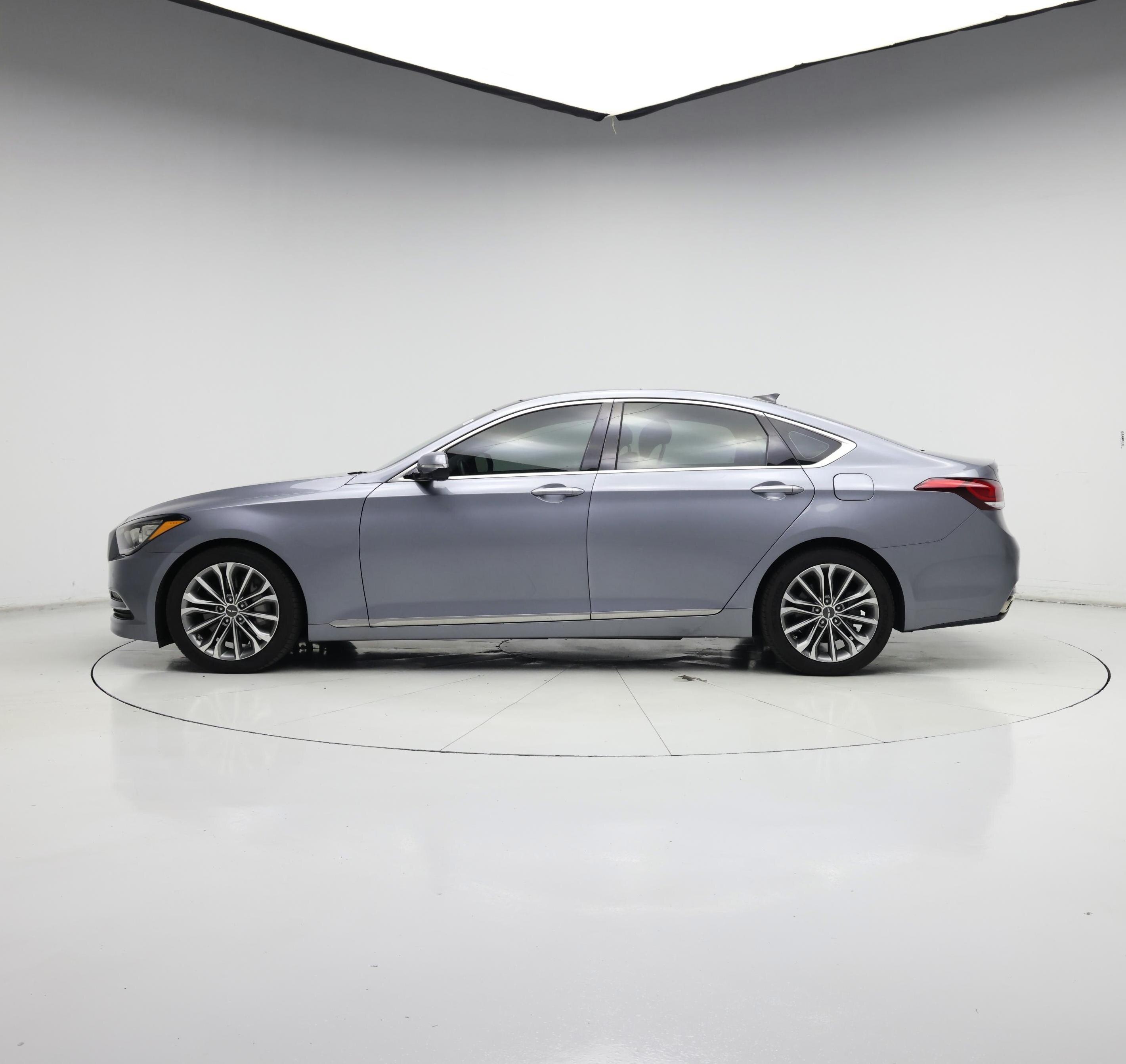 Thumbnail: 2015 Hyundai Genesis - 3