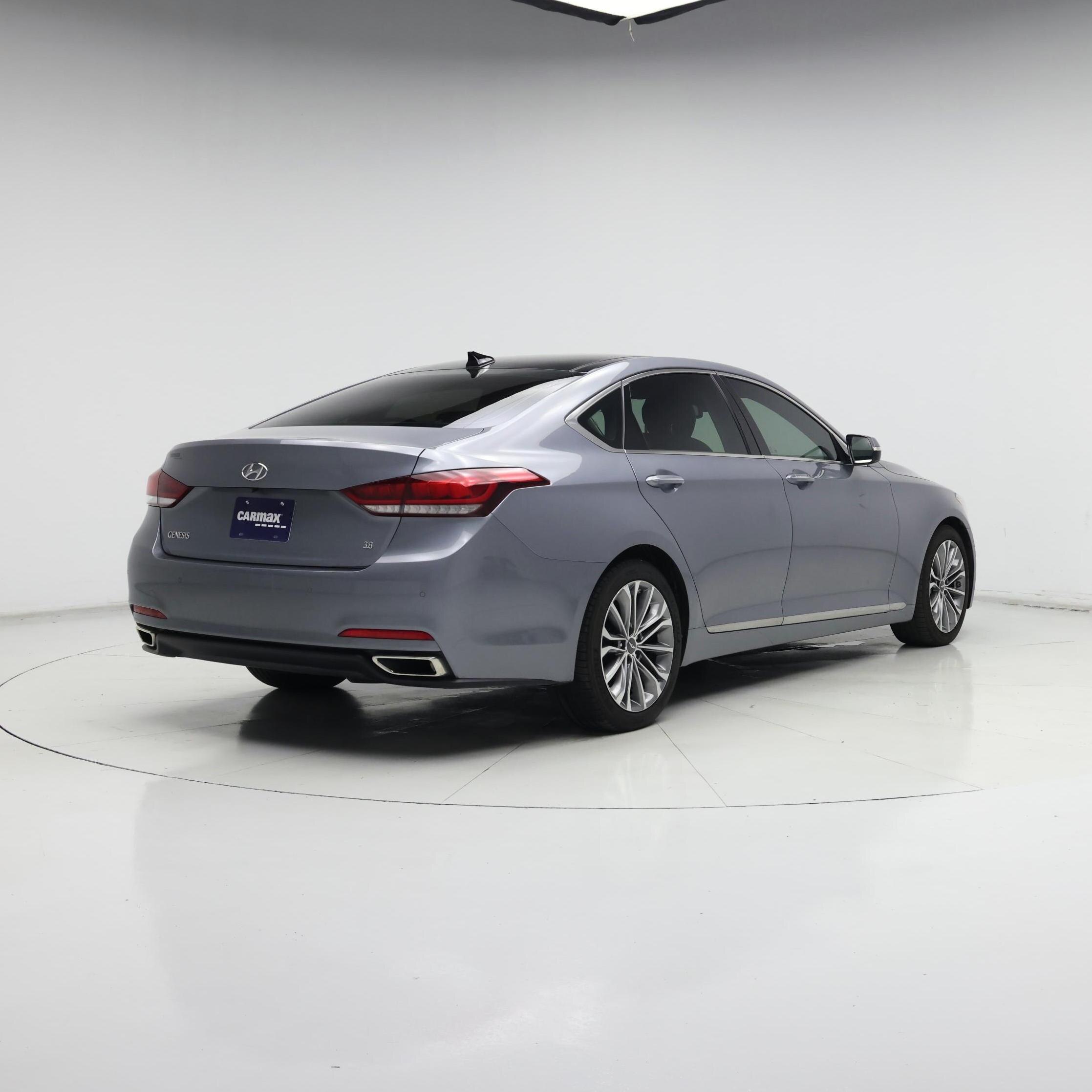 Thumbnail: 2015 Hyundai Genesis - 8