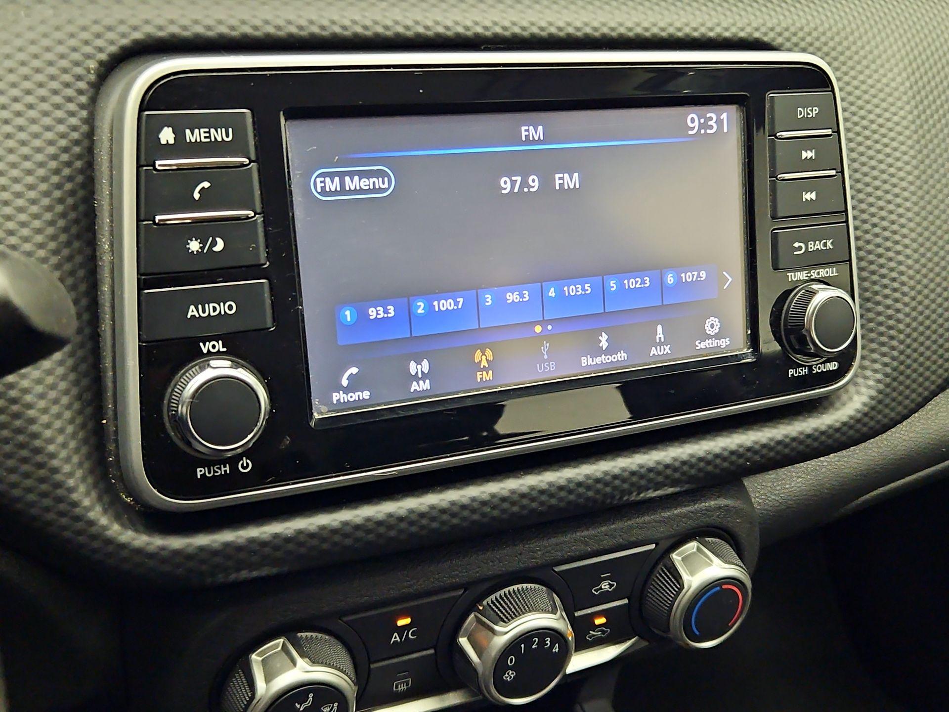 Thumbnail: 2021 Nissan Kicks - 15