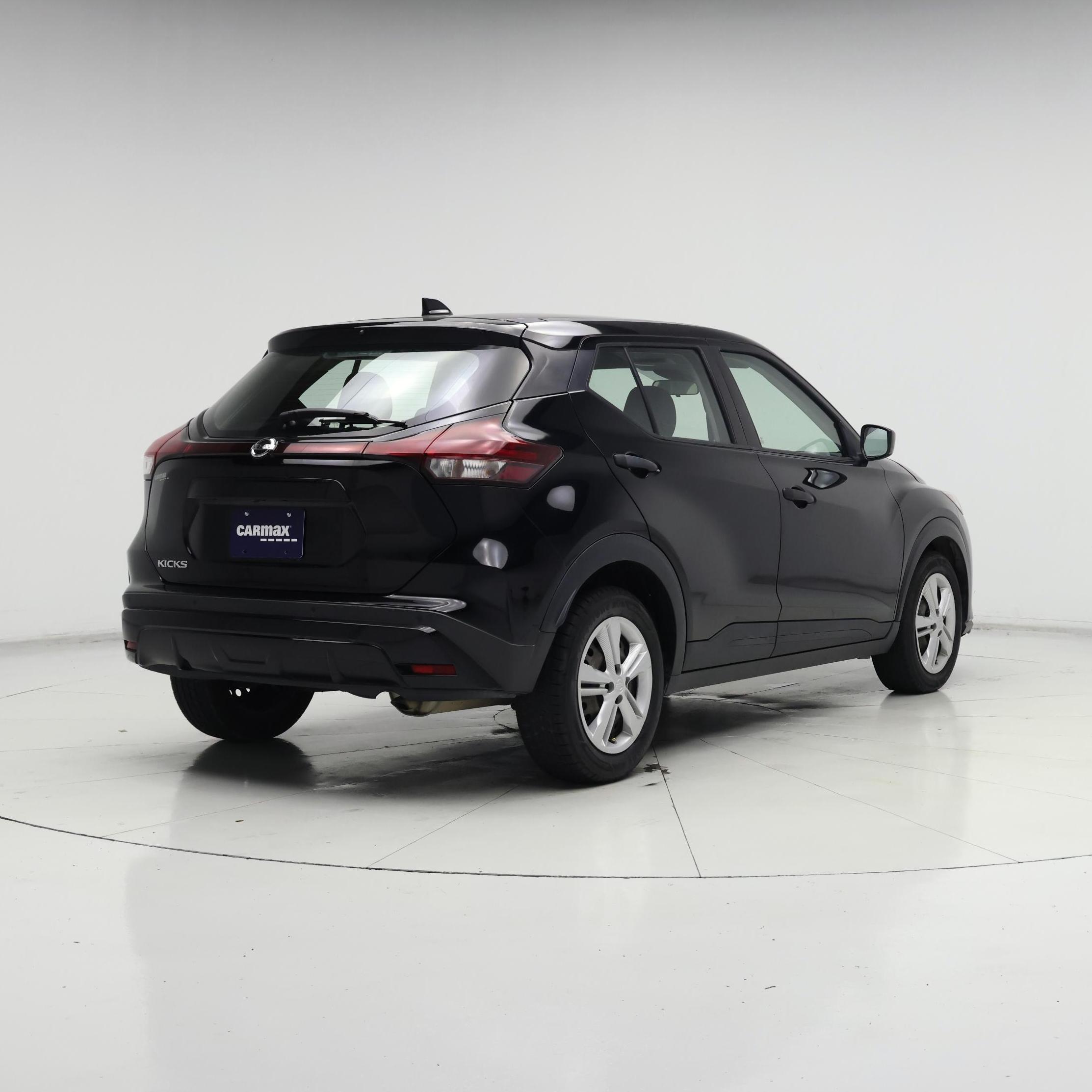Thumbnail: 2021 Nissan Kicks - 8