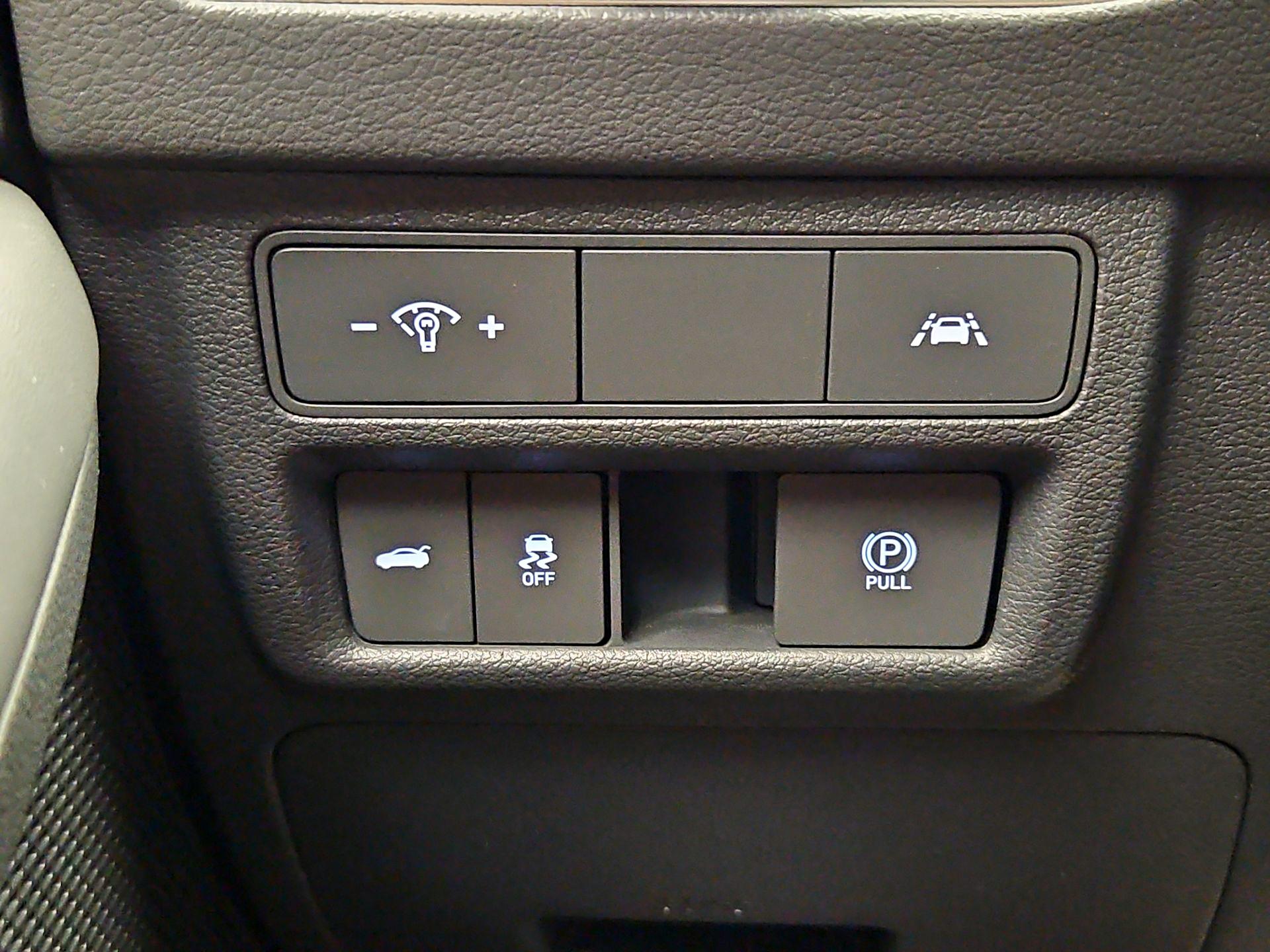 Thumbnail: 2022 Hyundai Sonata - 13