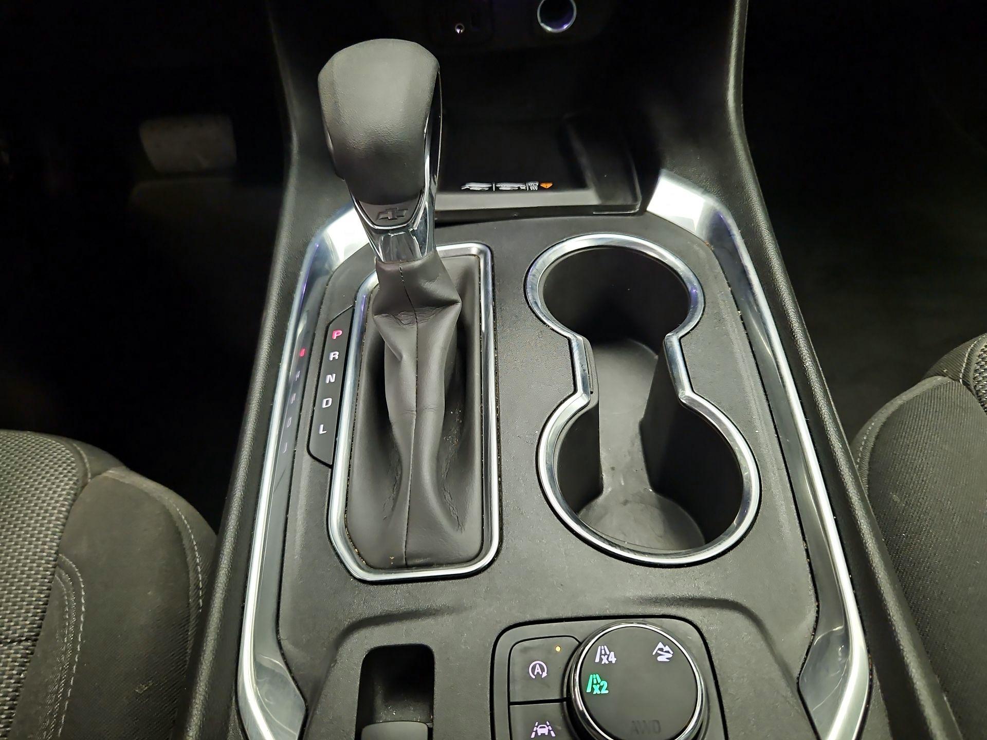 Thumbnail: 2022 Chevrolet Traverse - 17