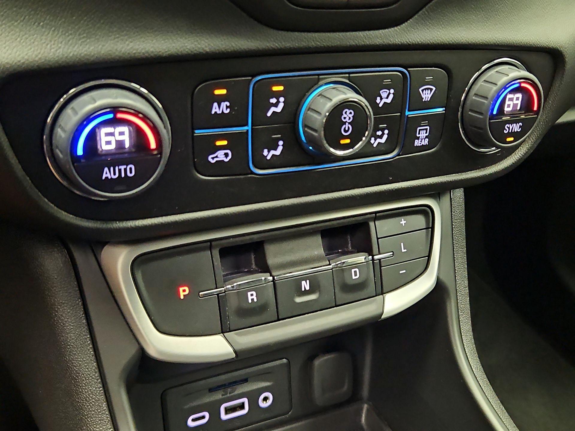 Thumbnail: 2023 GMC Terrain - 16