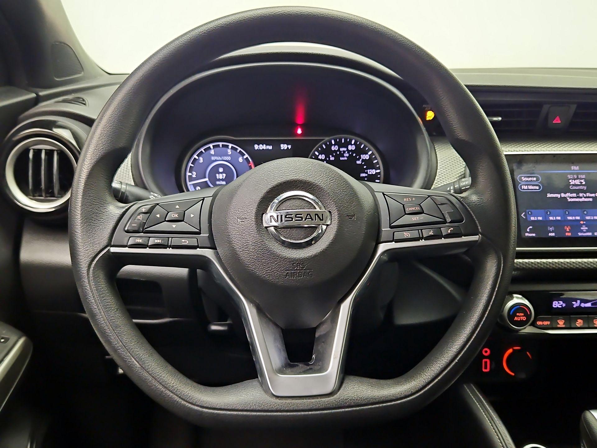 Thumbnail: 2020 Nissan Kicks - 10