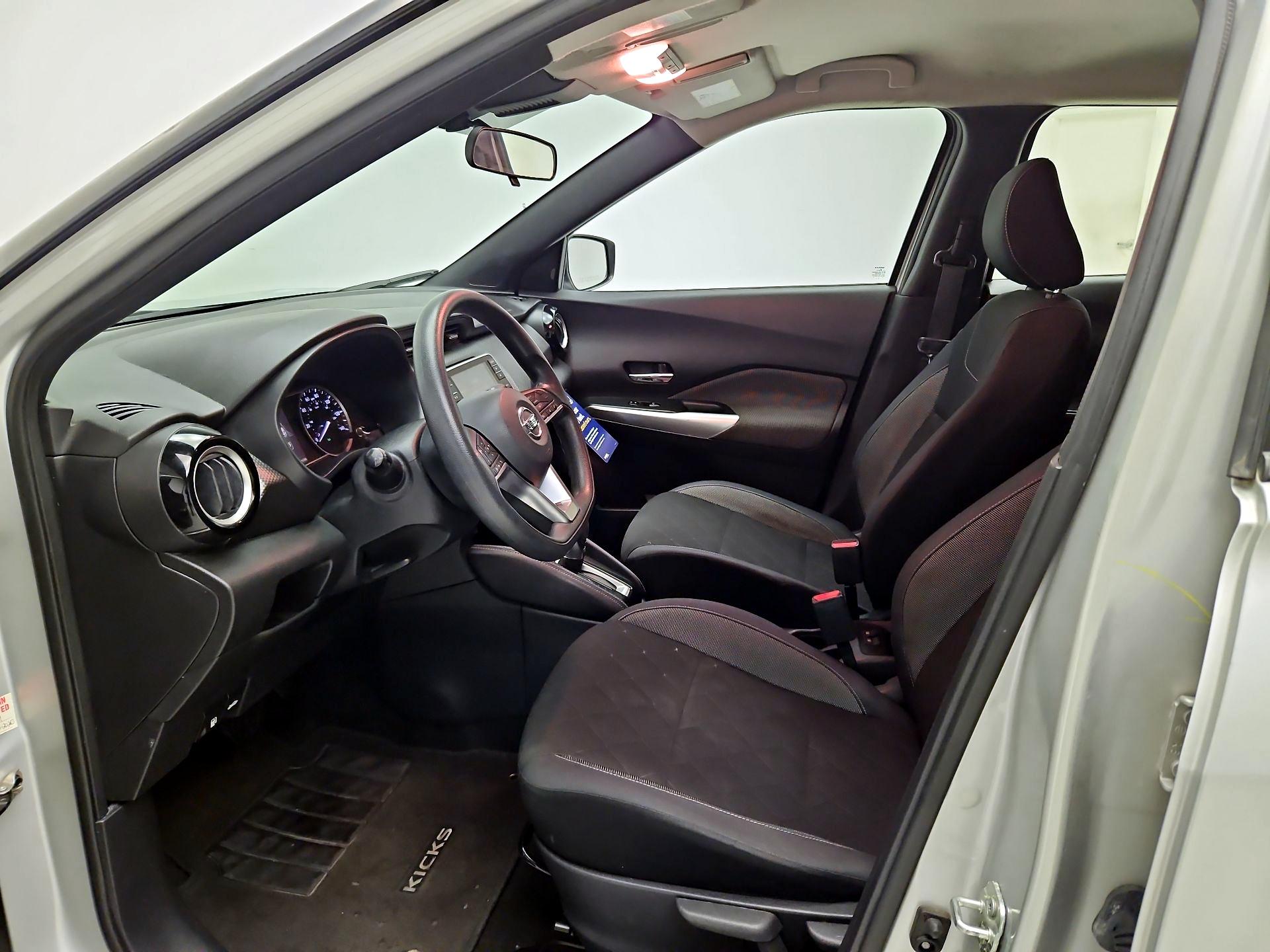 Thumbnail: 2020 Nissan Kicks - 11