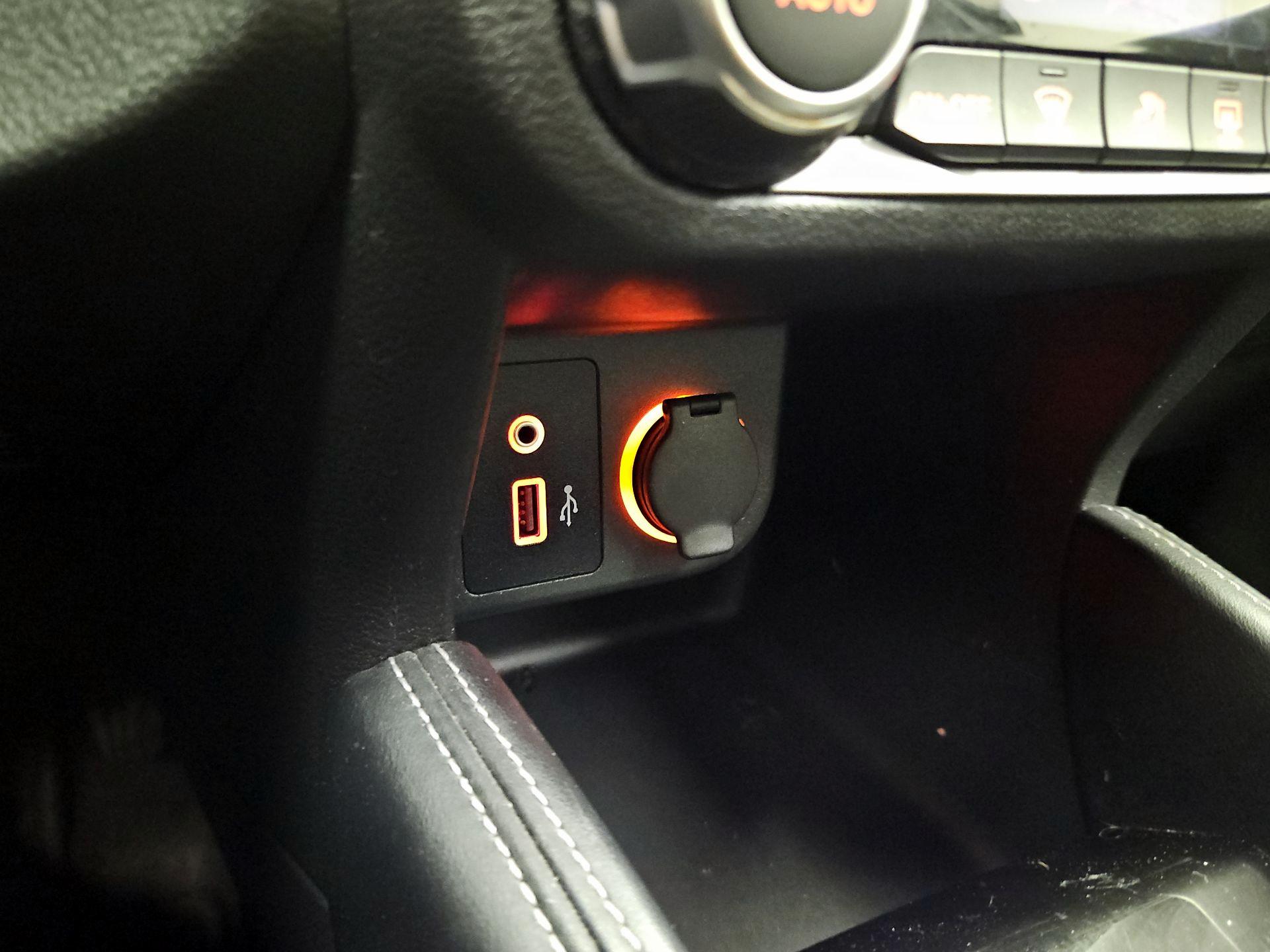 Thumbnail: 2020 Nissan Kicks - 17