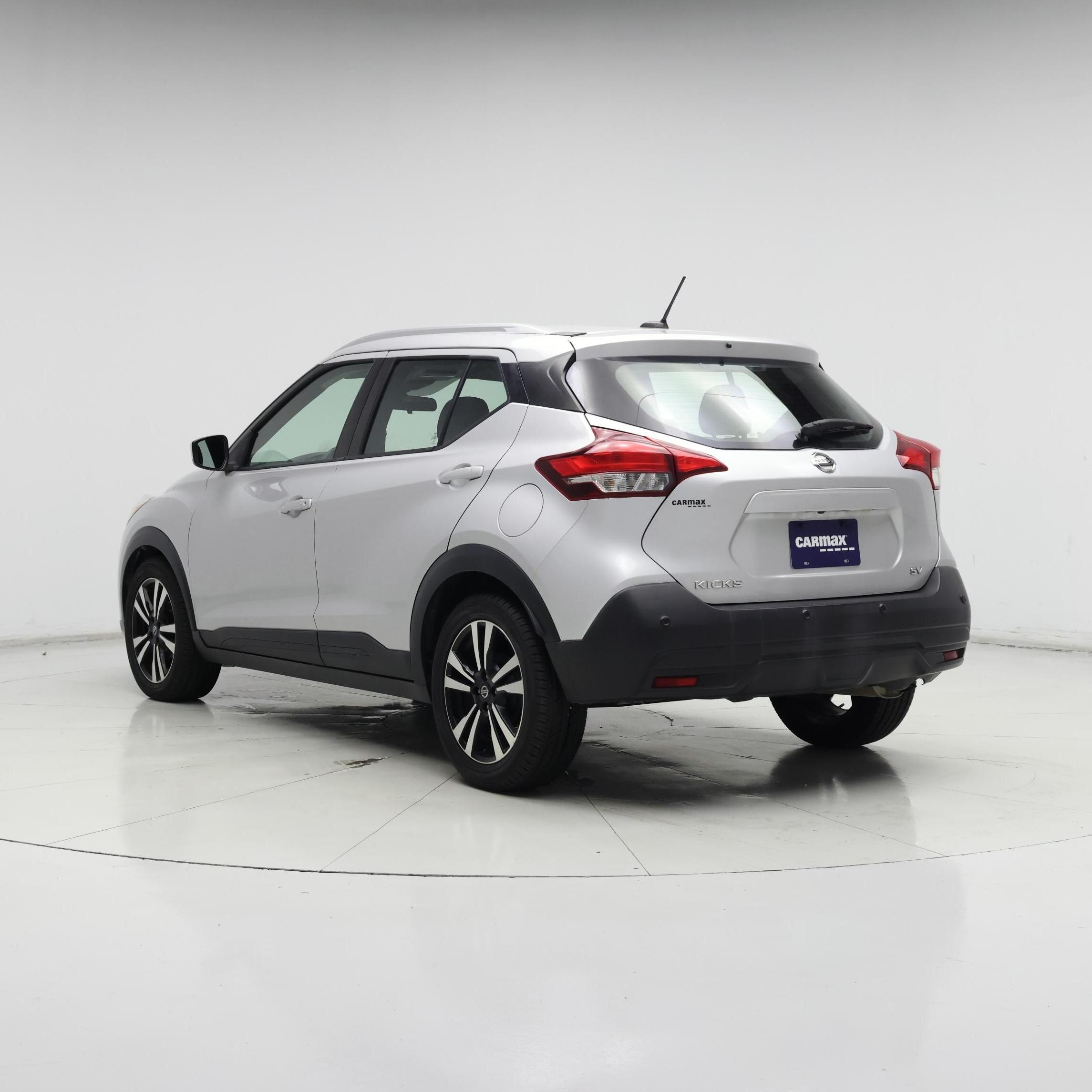 Thumbnail: 2020 Nissan Kicks - 2